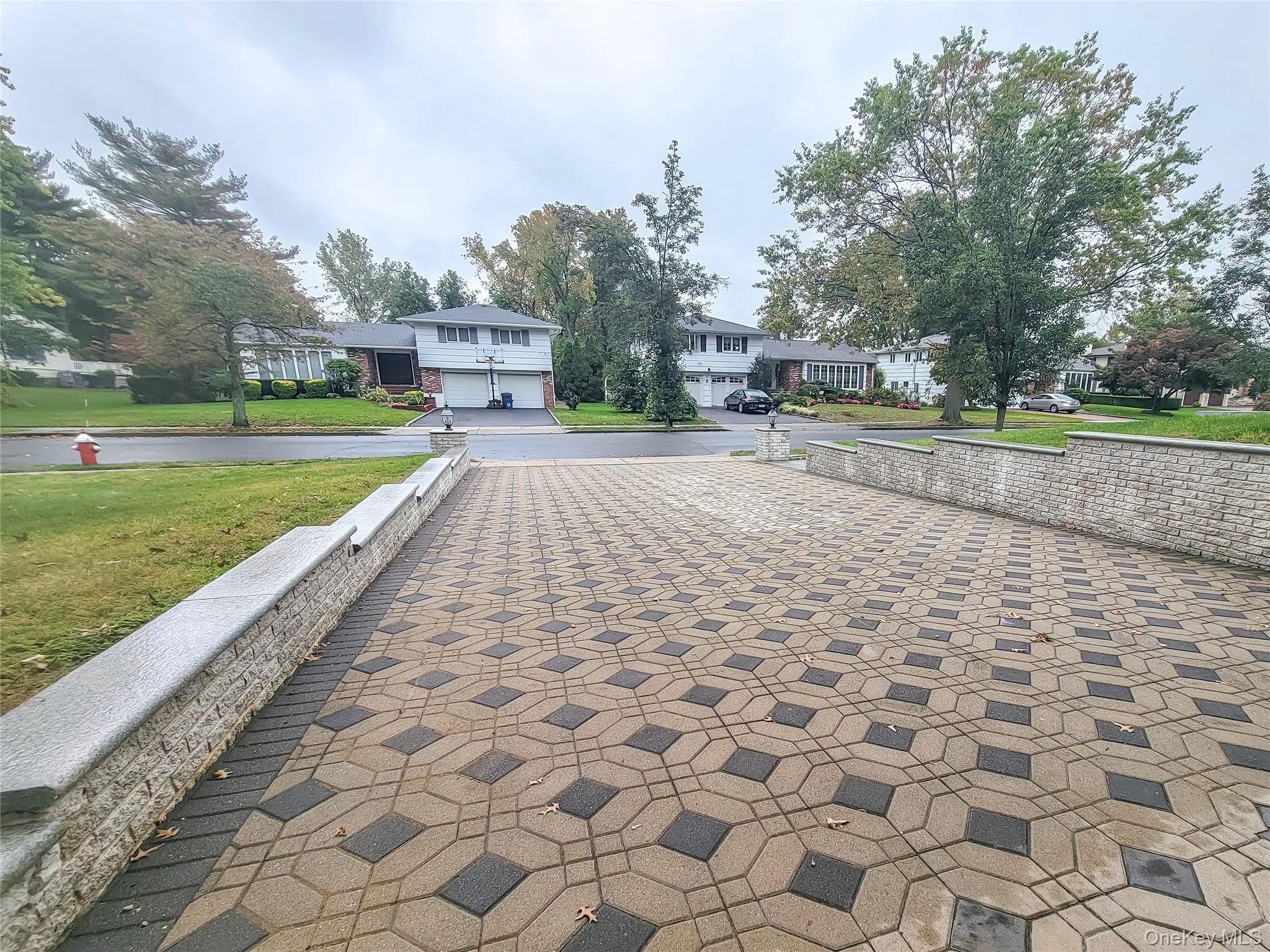 34 Dogwood Road, North Hempstead, NY, 6 Bedrooms Bedrooms, 12 Rooms Rooms,3 BathroomsBathrooms,Residential Lease,For Rent,Dogwood,0,1065117 34 Dogwood Road, North Hempstead, NY, 6 Bedrooms Bedrooms, 12 Rooms Rooms,3 BathroomsBathrooms,Residential Lease,For Rent,Dogwood,0,1065117