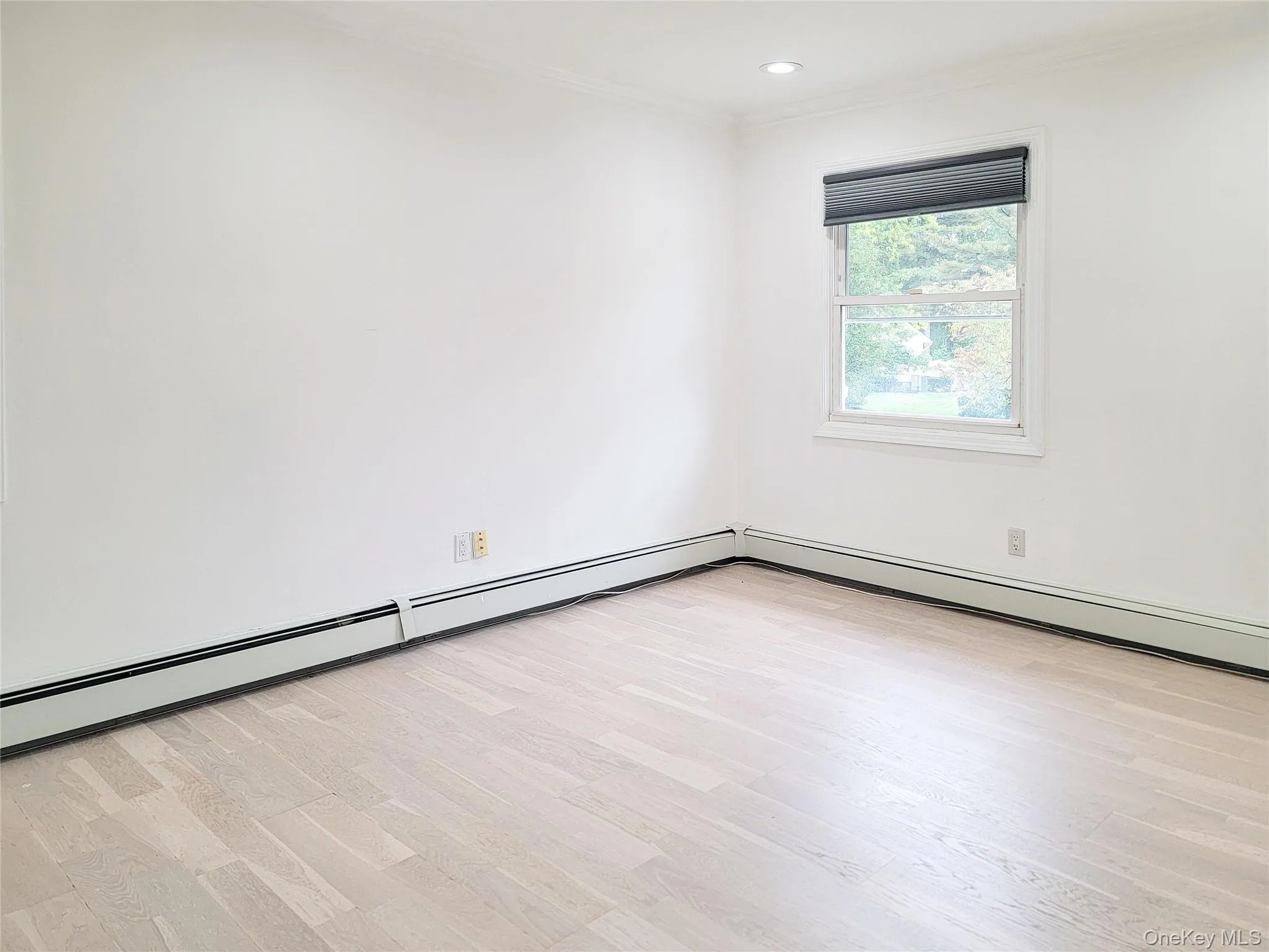 34 Dogwood Road, North Hempstead, NY, 6 Bedrooms Bedrooms, 12 Rooms Rooms,3 BathroomsBathrooms,Residential Lease,For Rent,Dogwood,0,1065117 34 Dogwood Road, North Hempstead, NY, 6 Bedrooms Bedrooms, 12 Rooms Rooms,3 BathroomsBathrooms,Residential Lease,For Rent,Dogwood,0,1065117