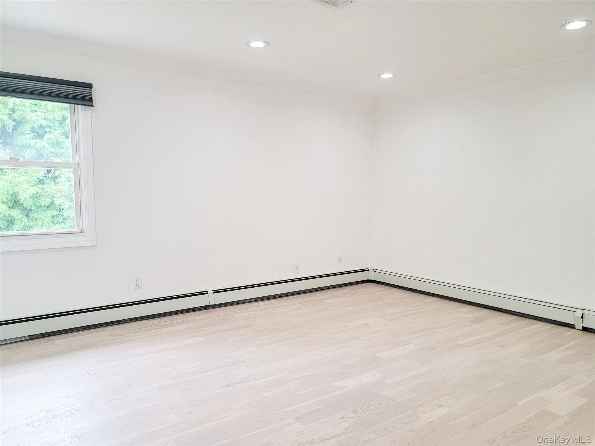 34 Dogwood Road, North Hempstead, NY, 6 Bedrooms Bedrooms, 12 Rooms Rooms,3 BathroomsBathrooms,Residential Lease,For Rent,Dogwood,0,1065117 34 Dogwood Road, North Hempstead, NY, 6 Bedrooms Bedrooms, 12 Rooms Rooms,3 BathroomsBathrooms,Residential Lease,For Rent,Dogwood,0,1065117