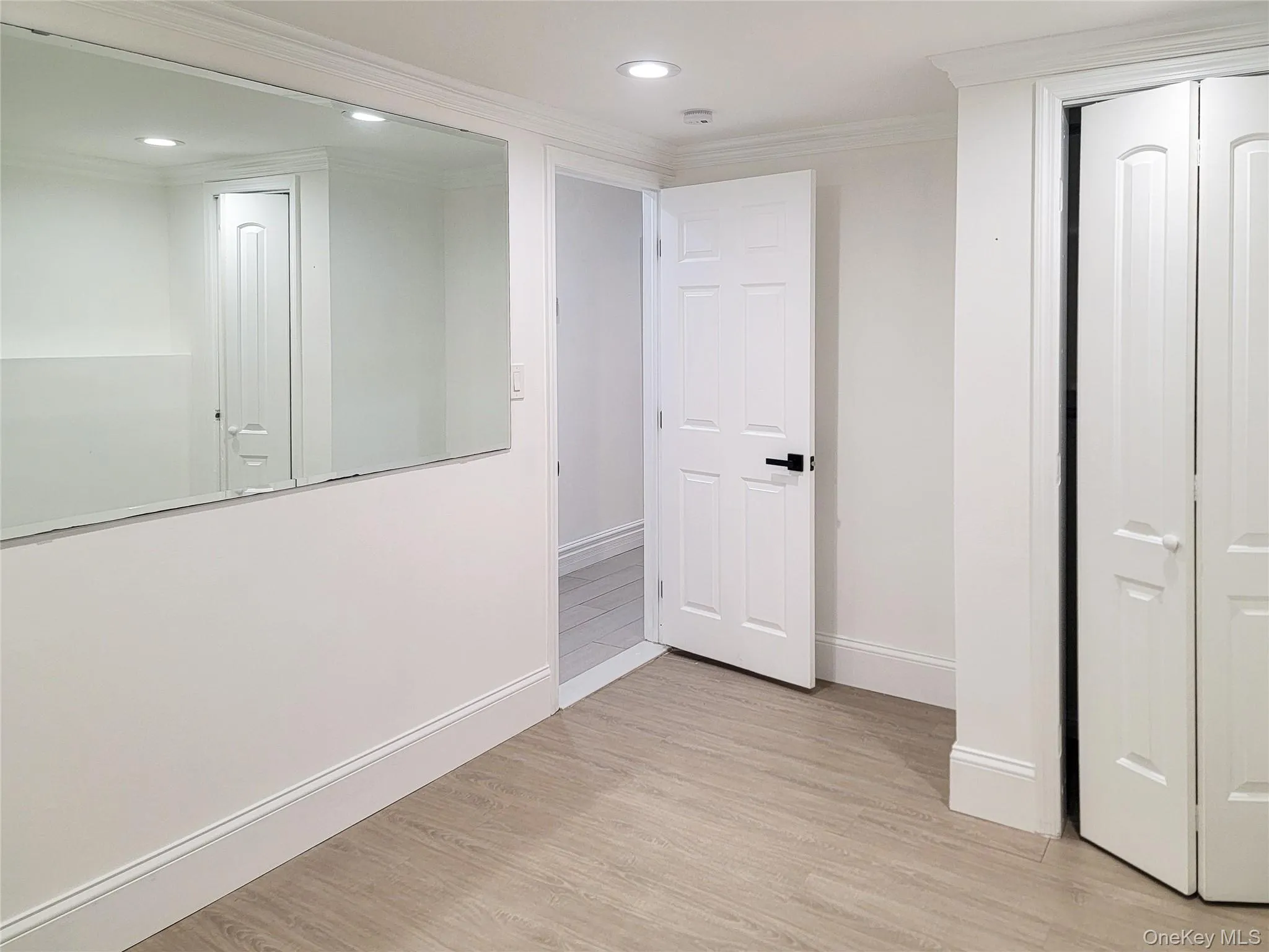 34 Dogwood Road, North Hempstead, NY, 6 Bedrooms Bedrooms, 12 Rooms Rooms,3 BathroomsBathrooms,Residential Lease,For Rent,Dogwood,0,1065117 34 Dogwood Road, North Hempstead, NY, 6 Bedrooms Bedrooms, 12 Rooms Rooms,3 BathroomsBathrooms,Residential Lease,For Rent,Dogwood,0,1065117