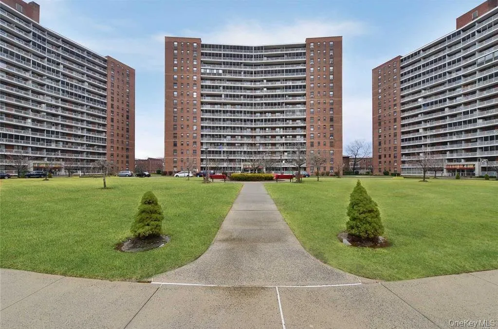 61-15 98 Street, New York, NY, 1 Bedroom Bedrooms, 4 Rooms Rooms,1 BathroomBathrooms,Residential Lease,For Rent,98,0,1065133 61-15 98 Street, New York, NY, 1 Bedroom Bedrooms, 4 Rooms Rooms,1 BathroomBathrooms,Residential Lease,For Rent,98,0,1065133