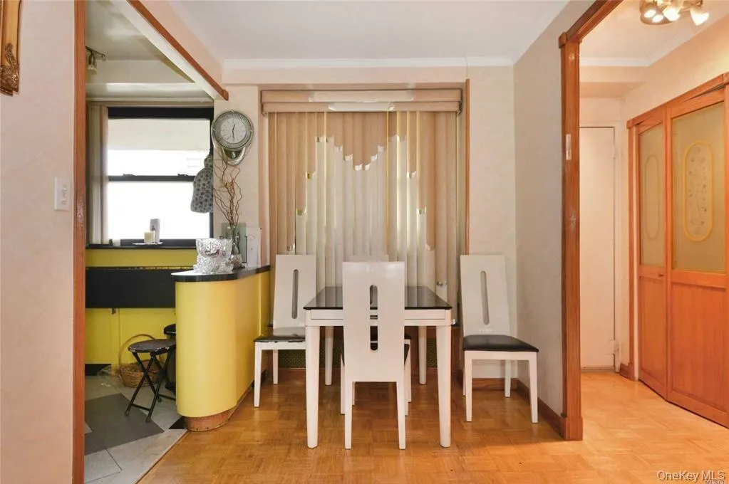 61-15 98 Street, New York, NY, 1 Bedroom Bedrooms, 4 Rooms Rooms,1 BathroomBathrooms,Residential Lease,For Rent,98,0,1065133 61-15 98 Street, New York, NY, 1 Bedroom Bedrooms, 4 Rooms Rooms,1 BathroomBathrooms,Residential Lease,For Rent,98,0,1065133