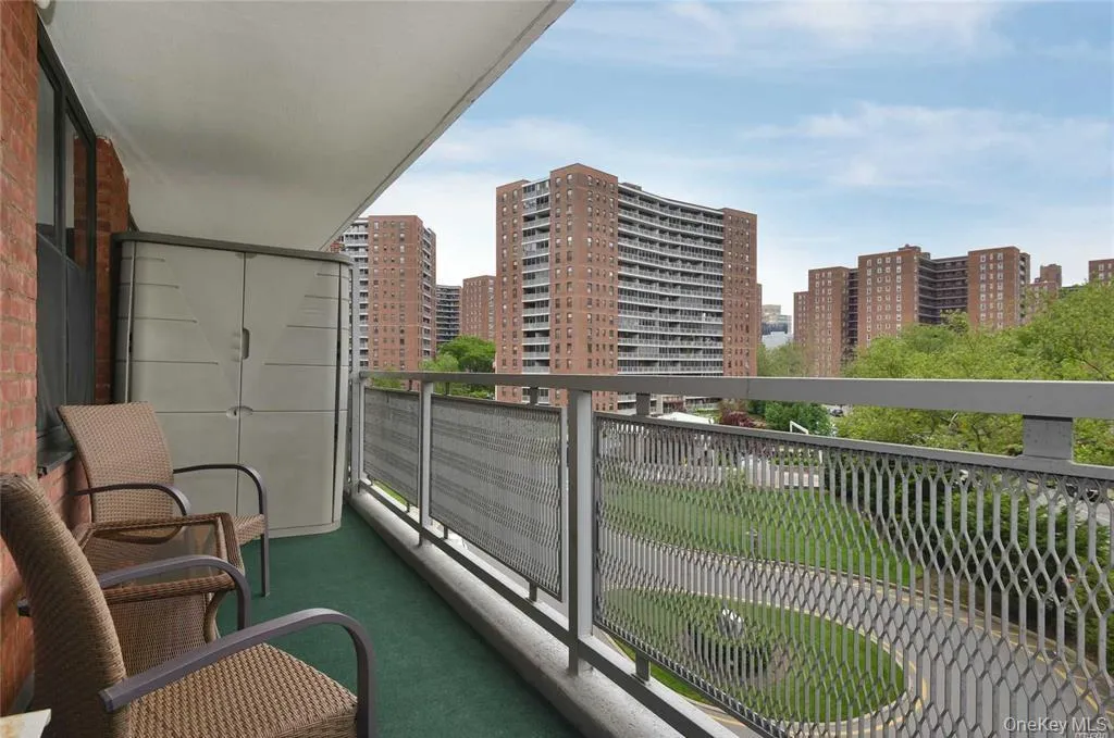 61-15 98 Street, New York, NY, 1 Bedroom Bedrooms, 4 Rooms Rooms,1 BathroomBathrooms,Residential Lease,For Rent,98,0,1065133 61-15 98 Street, New York, NY, 1 Bedroom Bedrooms, 4 Rooms Rooms,1 BathroomBathrooms,Residential Lease,For Rent,98,0,1065133