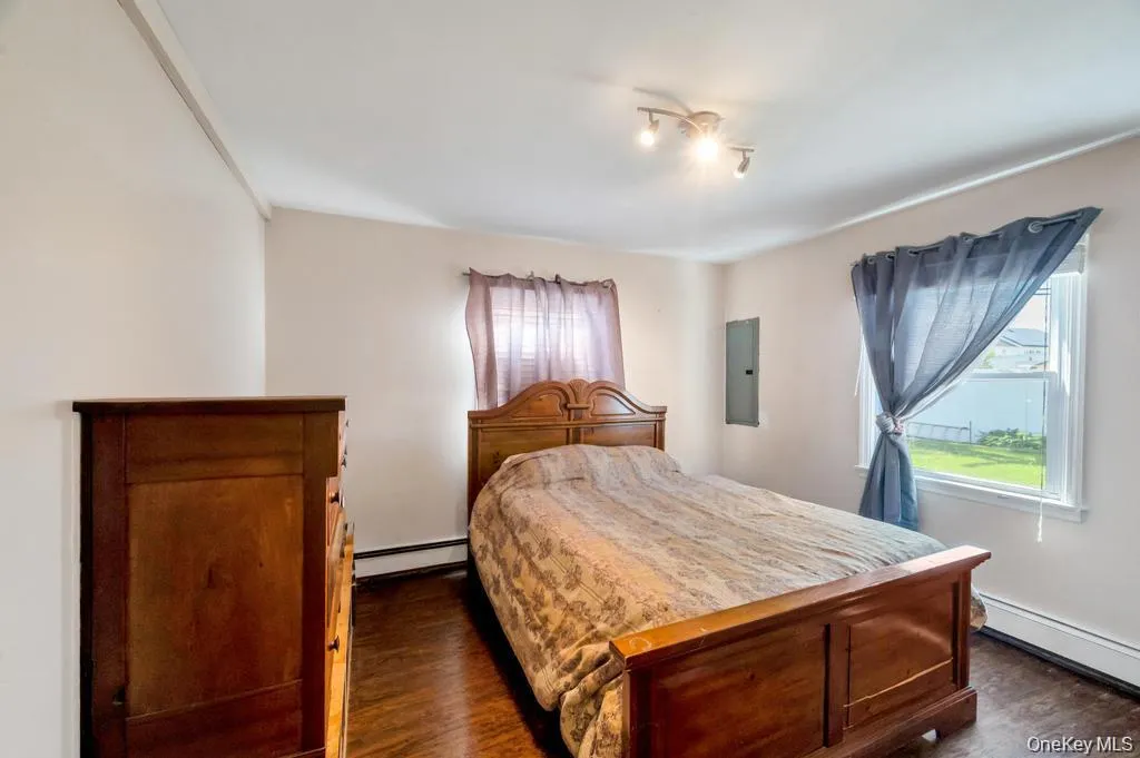 156 Shelter Lane, Hempstead, NY, 4 Bedrooms Bedrooms, 10 Rooms Rooms,2 BathroomsBathrooms,Residential,For Rent,Shelter,0,1065158 156 Shelter Lane, Hempstead, NY, 4 Bedrooms Bedrooms, 10 Rooms Rooms,2 BathroomsBathrooms,Residential,For Rent,Shelter,0,1065158