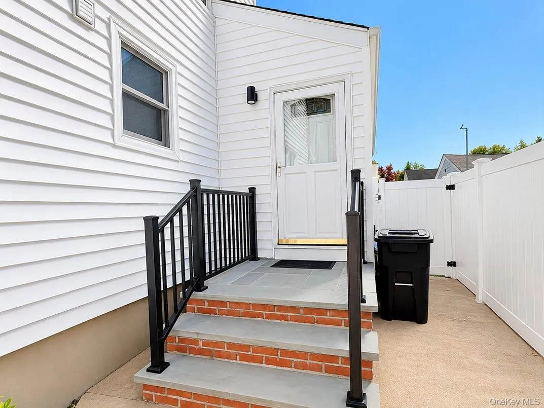 120 Princeton Street, North Hempstead, NY , With , 2 Bedroom , and , 5 Room , 1 Bathroom , For , Residential Lease , For Rent , 1065169 , MLSID,1065169 120 Princeton Street, North Hempstead, NY , With , 2 Bedroom , and , 5 Room , 1 Bathroom , For , Residential Lease , For Rent , 1065169 , MLSID,1065169