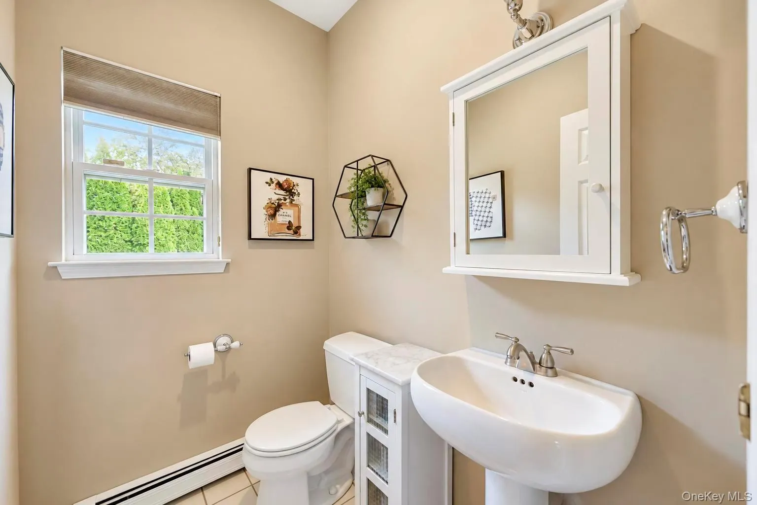 18 Adamson Street, Brookhaven, NY, 4 Bedrooms Bedrooms, 9 Rooms Rooms,2 BathroomsBathrooms,Residential,For Rent,Adamson,0,1065193 18 Adamson Street, Brookhaven, NY, 4 Bedrooms Bedrooms, 9 Rooms Rooms,2 BathroomsBathrooms,Residential,For Rent,Adamson,0,1065193