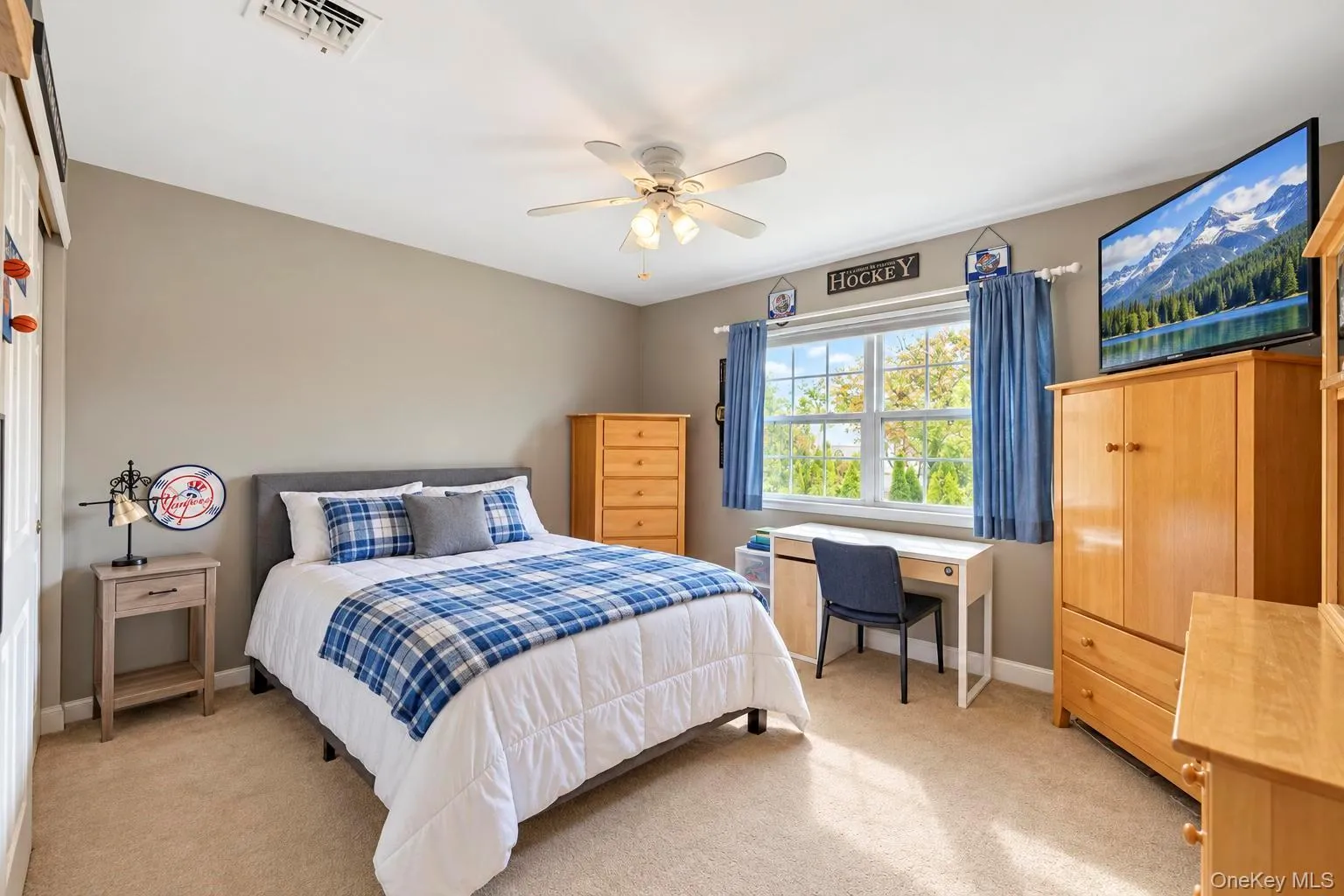 18 Adamson Street, Brookhaven, NY, 4 Bedrooms Bedrooms, 9 Rooms Rooms,2 BathroomsBathrooms,Residential,For Rent,Adamson,0,1065193 18 Adamson Street, Brookhaven, NY, 4 Bedrooms Bedrooms, 9 Rooms Rooms,2 BathroomsBathrooms,Residential,For Rent,Adamson,0,1065193