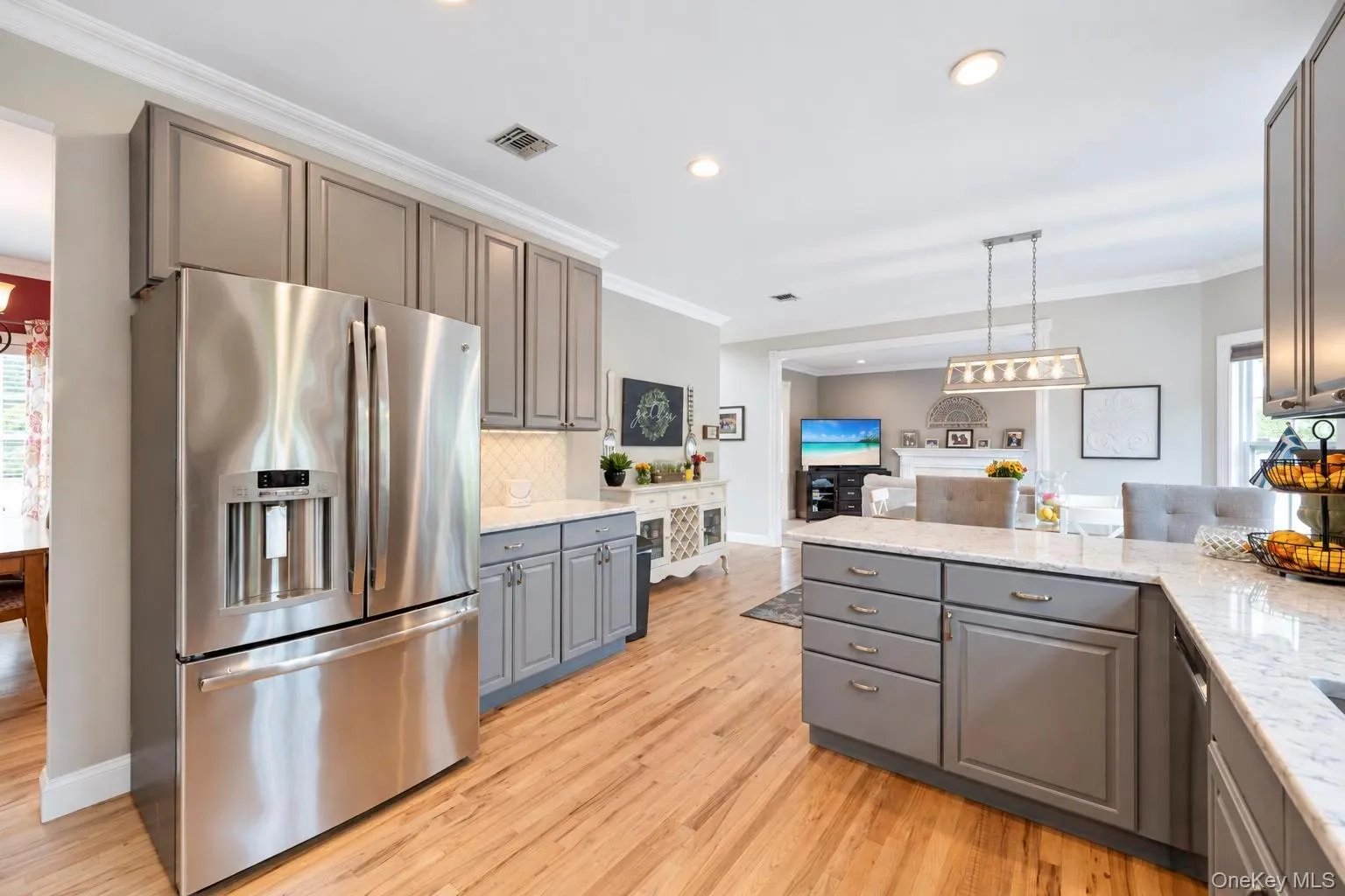 18 Adamson Street, Brookhaven, NY, 4 Bedrooms Bedrooms, 9 Rooms Rooms,2 BathroomsBathrooms,Residential,For Rent,Adamson,0,1065193 18 Adamson Street, Brookhaven, NY, 4 Bedrooms Bedrooms, 9 Rooms Rooms,2 BathroomsBathrooms,Residential,For Rent,Adamson,0,1065193