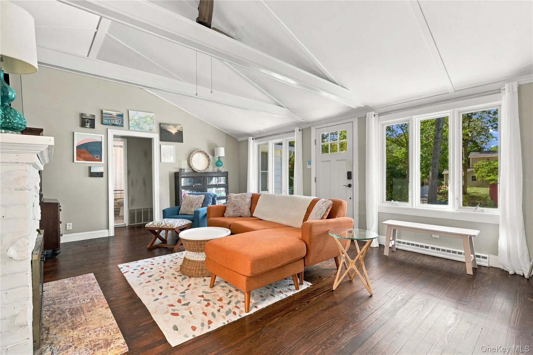 38 Longview Avenue, Brookhaven, NY, 4 Bedrooms Bedrooms, 7 Rooms Rooms,2 BathroomsBathrooms,Residential,For Rent,Longview,0,1065194 38 Longview Avenue, Brookhaven, NY, 4 Bedrooms Bedrooms, 7 Rooms Rooms,2 BathroomsBathrooms,Residential,For Rent,Longview,0,1065194