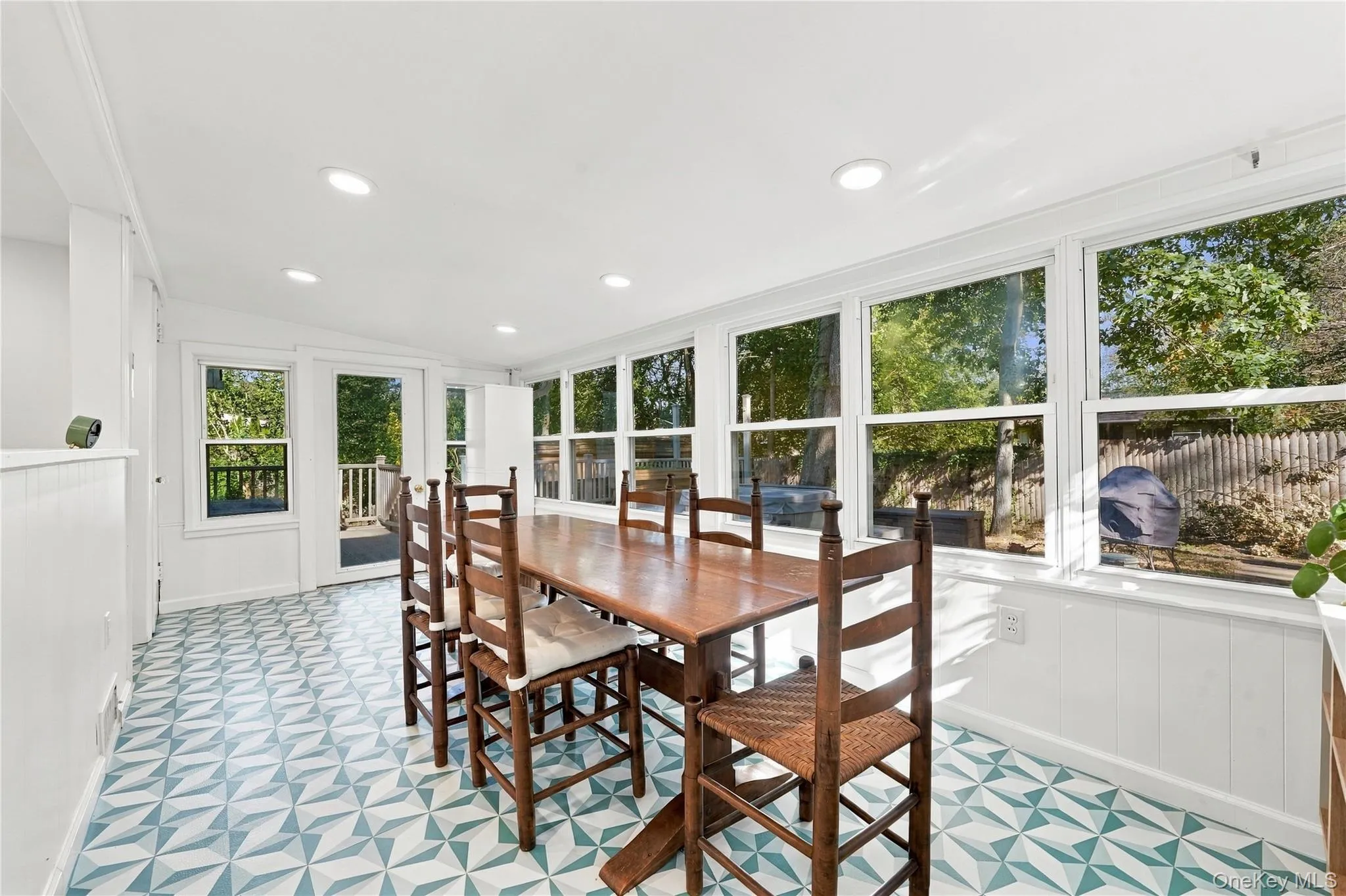 38 Longview Avenue, Brookhaven, NY, 4 Bedrooms Bedrooms, 7 Rooms Rooms,2 BathroomsBathrooms,Residential,For Rent,Longview,0,1065194 38 Longview Avenue, Brookhaven, NY, 4 Bedrooms Bedrooms, 7 Rooms Rooms,2 BathroomsBathrooms,Residential,For Rent,Longview,0,1065194