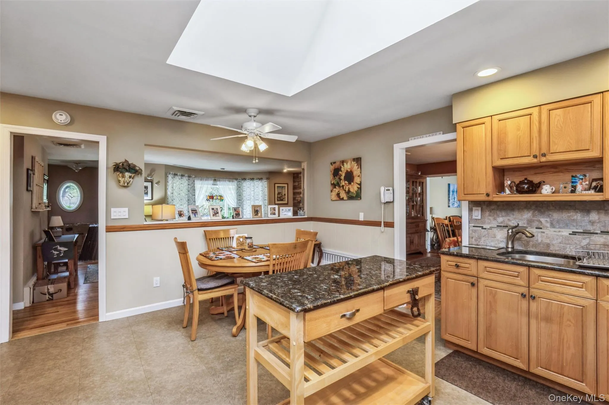 26 Iroquois Avenue, Huntington, NY, 3 Bedrooms Bedrooms, 8 Rooms Rooms,2 BathroomsBathrooms,Residential,For Rent,Iroquois,0,1065196 26 Iroquois Avenue, Huntington, NY, 3 Bedrooms Bedrooms, 8 Rooms Rooms,2 BathroomsBathrooms,Residential,For Rent,Iroquois,0,1065196