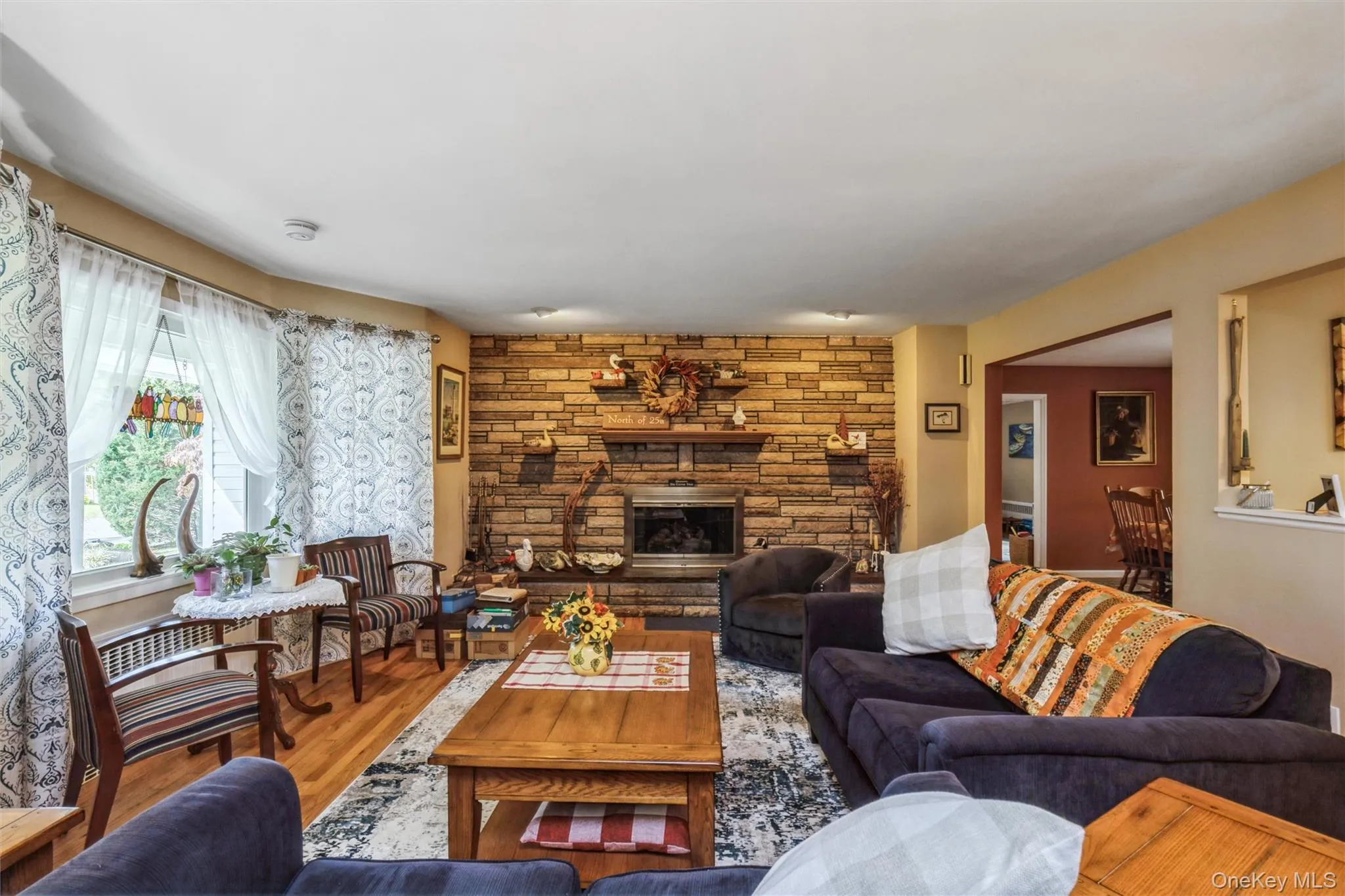 26 Iroquois Avenue, Huntington, NY, 3 Bedrooms Bedrooms, 8 Rooms Rooms,2 BathroomsBathrooms,Residential,For Rent,Iroquois,0,1065196 26 Iroquois Avenue, Huntington, NY, 3 Bedrooms Bedrooms, 8 Rooms Rooms,2 BathroomsBathrooms,Residential,For Rent,Iroquois,0,1065196