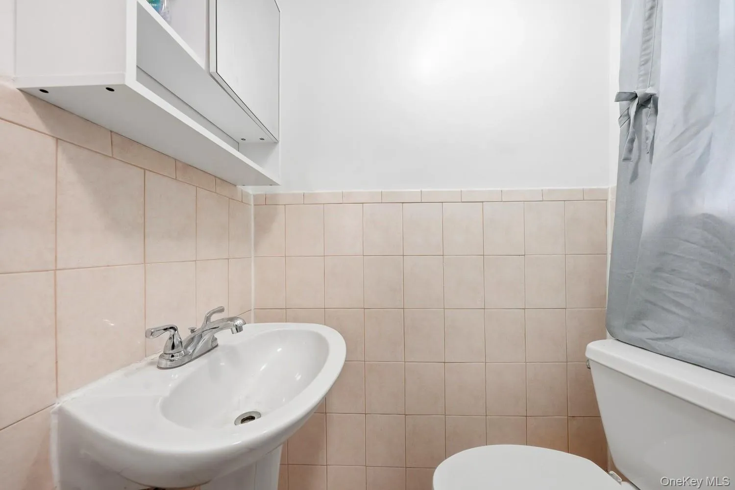 136-10 222nd Street, New York, NY, 3 Bedrooms Bedrooms, 10 Rooms Rooms,2 BathroomsBathrooms,Residential,For Rent,222nd,0,1065225 136-10 222nd Street, New York, NY, 3 Bedrooms Bedrooms, 10 Rooms Rooms,2 BathroomsBathrooms,Residential,For Rent,222nd,0,1065225