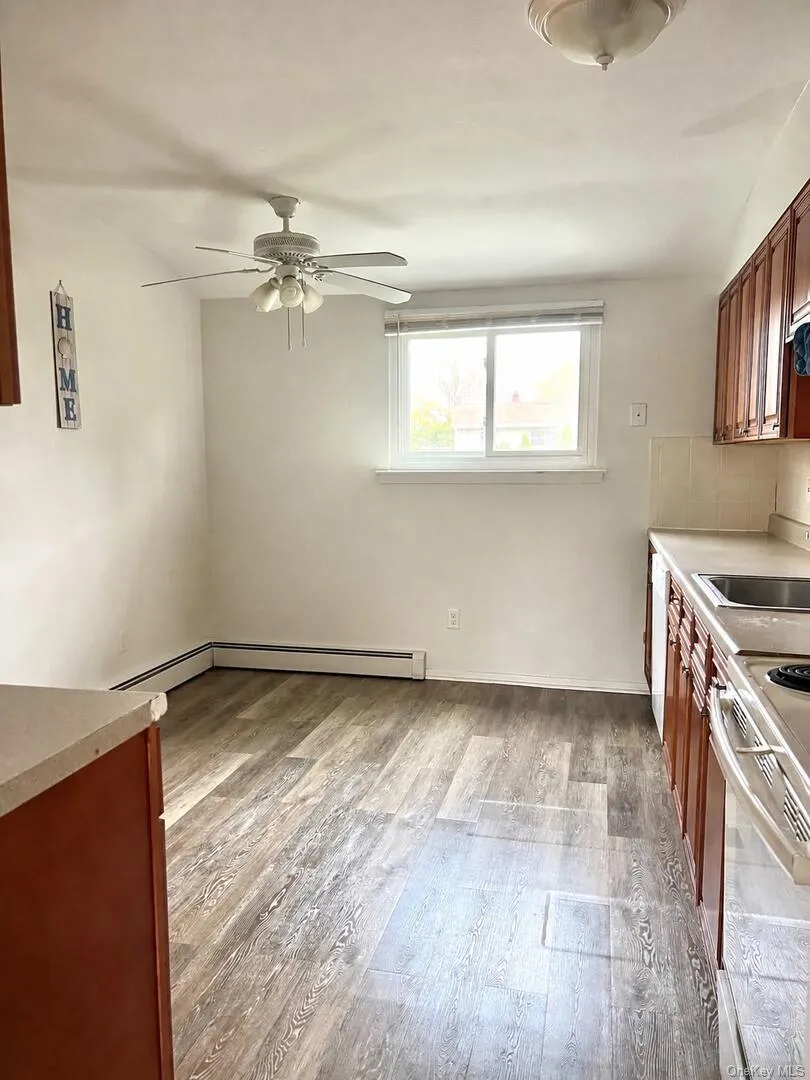 66-68 Hawthorne, Islip, NY, 3 Bedrooms Bedrooms, 4 Rooms Rooms,1 BathroomBathrooms,Residential Lease,For Rent,Hawthorne,0,1065240 66-68 Hawthorne, Islip, NY, 3 Bedrooms Bedrooms, 4 Rooms Rooms,1 BathroomBathrooms,Residential Lease,For Rent,Hawthorne,0,1065240
