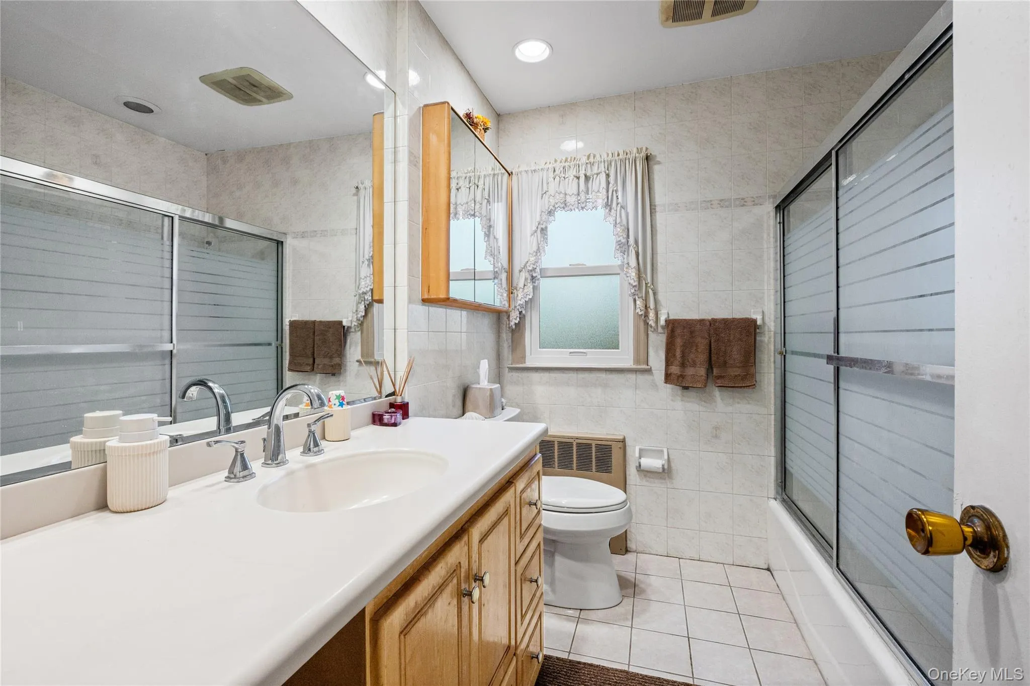 1846 Casper Avenue, Hempstead, NY, 3 Bedrooms Bedrooms, 6 Rooms Rooms,2 BathroomsBathrooms,Residential,For Rent,Casper,0,1065264 1846 Casper Avenue, Hempstead, NY, 3 Bedrooms Bedrooms, 6 Rooms Rooms,2 BathroomsBathrooms,Residential,For Rent,Casper,0,1065264
