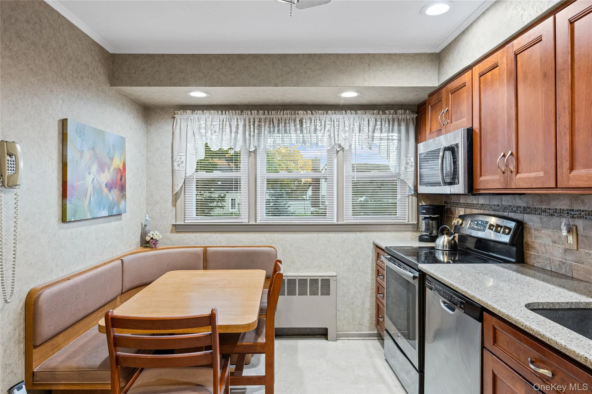 1846 Casper Avenue, Hempstead, NY, 3 Bedrooms Bedrooms, 6 Rooms Rooms,2 BathroomsBathrooms,Residential,For Rent,Casper,0,1065264 1846 Casper Avenue, Hempstead, NY, 3 Bedrooms Bedrooms, 6 Rooms Rooms,2 BathroomsBathrooms,Residential,For Rent,Casper,0,1065264