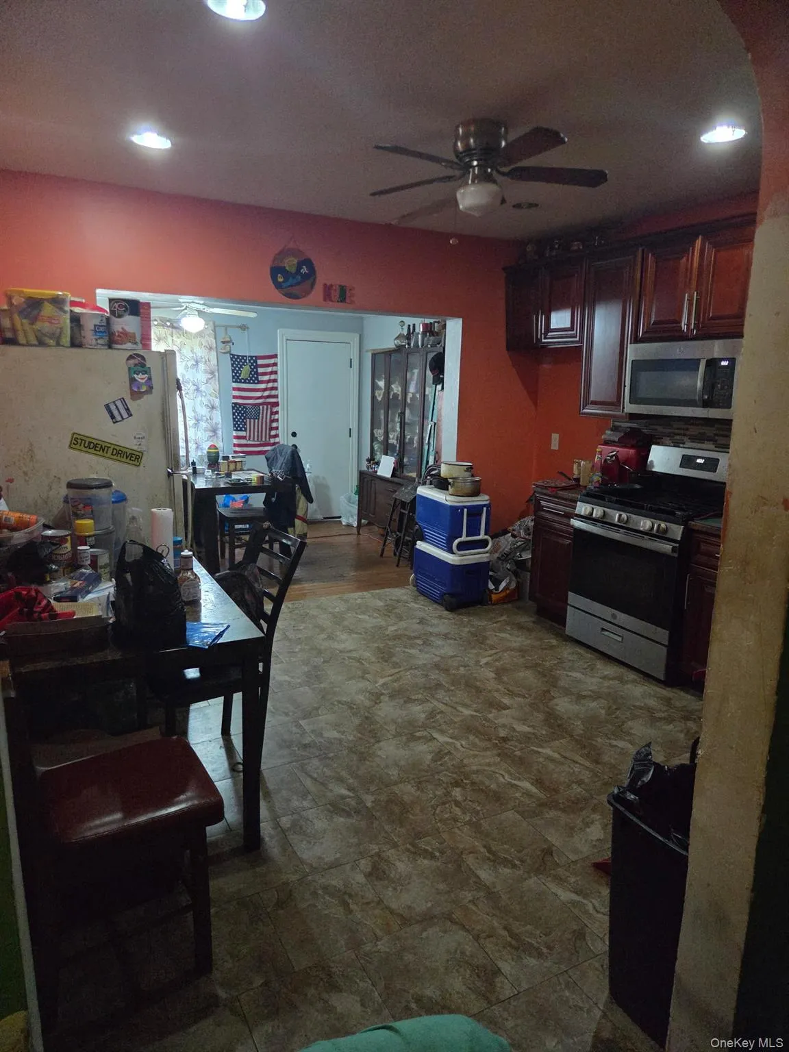 562 Hemlock Street, New York, NY, 3 Bedrooms Bedrooms, 6 Rooms Rooms,2 BathroomsBathrooms,Residential,For Rent,Hemlock,0,1065266 562 Hemlock Street, New York, NY, 3 Bedrooms Bedrooms, 6 Rooms Rooms,2 BathroomsBathrooms,Residential,For Rent,Hemlock,0,1065266
