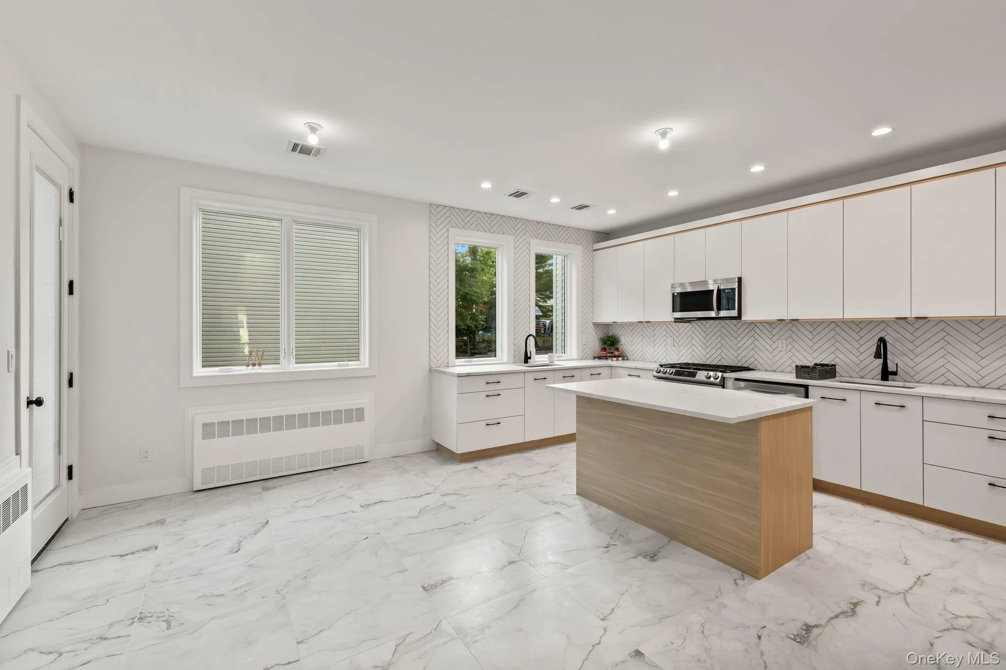 470 Central Avenue, Ramapo, NY, 5 Bedrooms Bedrooms, 9 Rooms Rooms,2 BathroomsBathrooms,Residential,For Rent,Central,0,1065277 470 Central Avenue, Ramapo, NY, 5 Bedrooms Bedrooms, 9 Rooms Rooms,2 BathroomsBathrooms,Residential,For Rent,Central,0,1065277