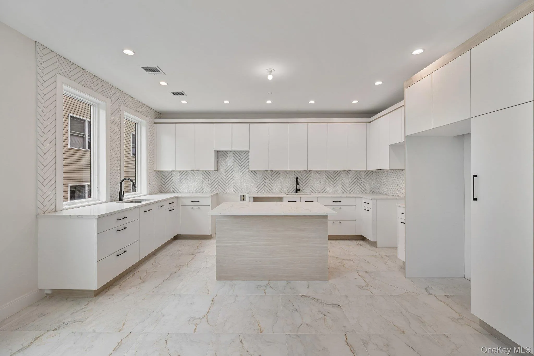470 Central Avenue, Ramapo, NY, 5 Bedrooms Bedrooms, 9 Rooms Rooms,2 BathroomsBathrooms,Residential,For Rent,Central,0,1065277 470 Central Avenue, Ramapo, NY, 5 Bedrooms Bedrooms, 9 Rooms Rooms,2 BathroomsBathrooms,Residential,For Rent,Central,0,1065277