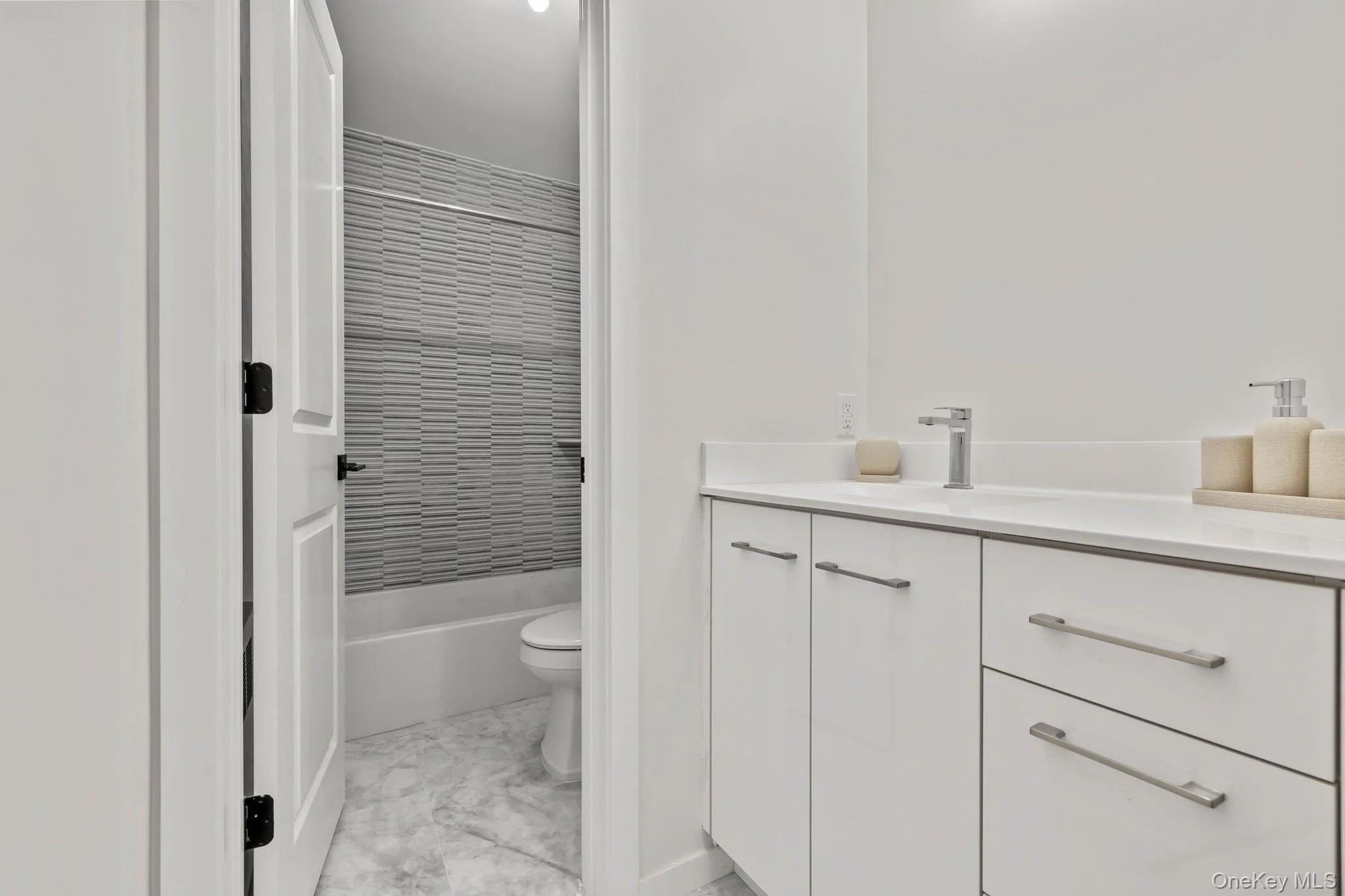 470 Central Avenue, Ramapo, NY, 5 Bedrooms Bedrooms, 9 Rooms Rooms,2 BathroomsBathrooms,Residential,For Rent,Central,0,1065277 470 Central Avenue, Ramapo, NY, 5 Bedrooms Bedrooms, 9 Rooms Rooms,2 BathroomsBathrooms,Residential,For Rent,Central,0,1065277