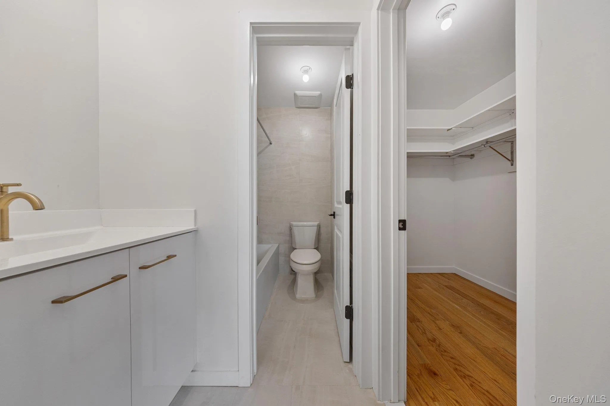 470 Central Avenue, Ramapo, NY, 5 Bedrooms Bedrooms, 9 Rooms Rooms,2 BathroomsBathrooms,Residential,For Rent,Central,0,1065277 470 Central Avenue, Ramapo, NY, 5 Bedrooms Bedrooms, 9 Rooms Rooms,2 BathroomsBathrooms,Residential,For Rent,Central,0,1065277