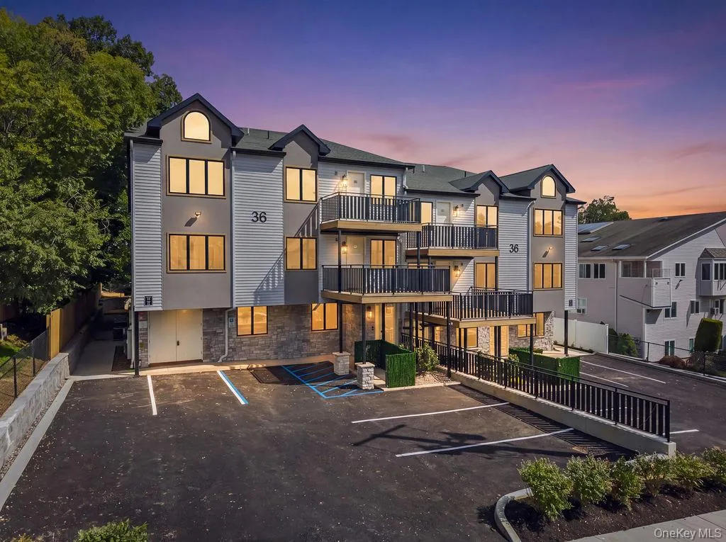 36 Calvert Drive, Ramapo, NY, 4 Bedrooms Bedrooms, 7 Rooms Rooms,2 BathroomsBathrooms,Residential,For Rent,Calvert,0,1065282 36 Calvert Drive, Ramapo, NY, 4 Bedrooms Bedrooms, 7 Rooms Rooms,2 BathroomsBathrooms,Residential,For Rent,Calvert,0,1065282