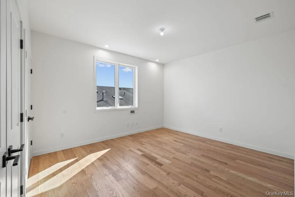 36 Calvert Drive, Ramapo, NY, 4 Bedrooms Bedrooms, 7 Rooms Rooms,2 BathroomsBathrooms,Residential,For Rent,Calvert,0,1065282 36 Calvert Drive, Ramapo, NY, 4 Bedrooms Bedrooms, 7 Rooms Rooms,2 BathroomsBathrooms,Residential,For Rent,Calvert,0,1065282