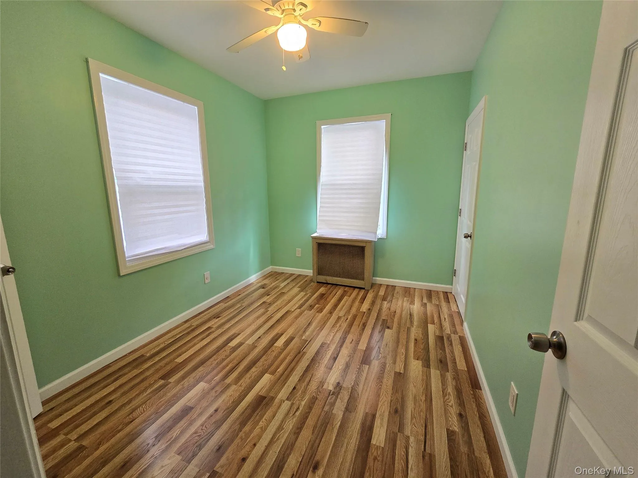 161-26 129th Avenue, New York, NY, 2 Bedrooms Bedrooms, 4 Rooms Rooms,1 BathroomBathrooms,Residential,For Rent,129th,0,1065295 161-26 129th Avenue, New York, NY, 2 Bedrooms Bedrooms, 4 Rooms Rooms,1 BathroomBathrooms,Residential,For Rent,129th,0,1065295