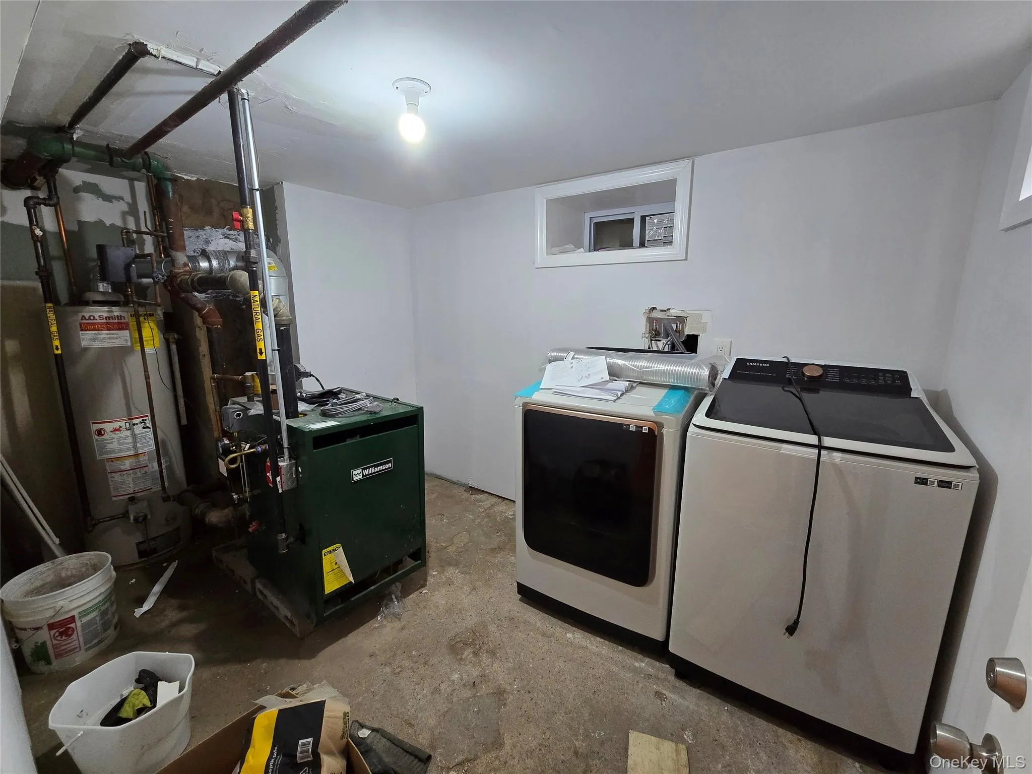 161-26 129th Avenue, New York, NY, 2 Bedrooms Bedrooms, 4 Rooms Rooms,1 BathroomBathrooms,Residential,For Rent,129th,0,1065295 161-26 129th Avenue, New York, NY, 2 Bedrooms Bedrooms, 4 Rooms Rooms,1 BathroomBathrooms,Residential,For Rent,129th,0,1065295