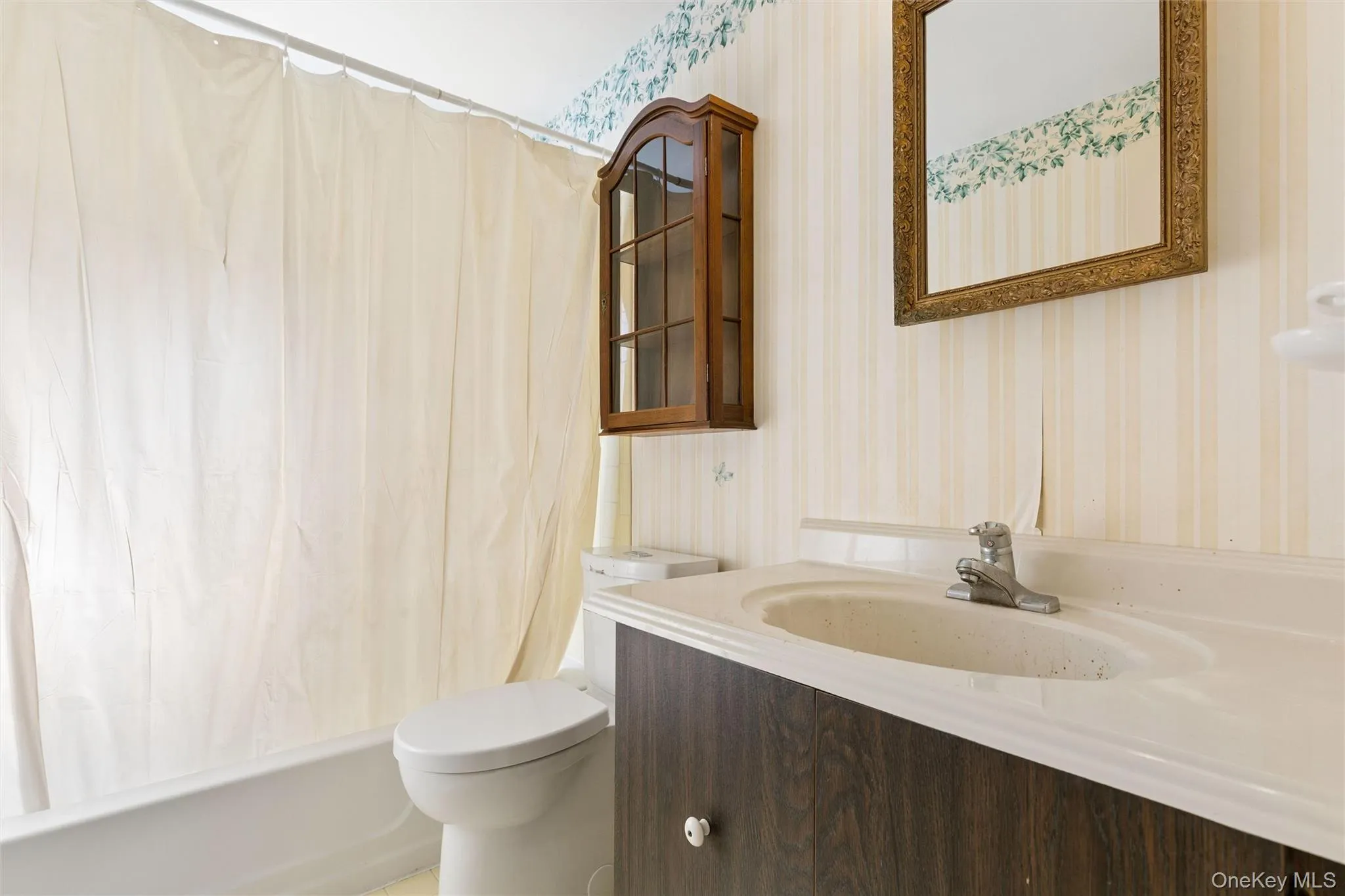 115 Rosemont Avenue, Brookhaven, NY, 4 Bedrooms Bedrooms, 7 Rooms Rooms,2 BathroomsBathrooms,Residential,For Rent,Rosemont,0,1065297 115 Rosemont Avenue, Brookhaven, NY, 4 Bedrooms Bedrooms, 7 Rooms Rooms,2 BathroomsBathrooms,Residential,For Rent,Rosemont,0,1065297