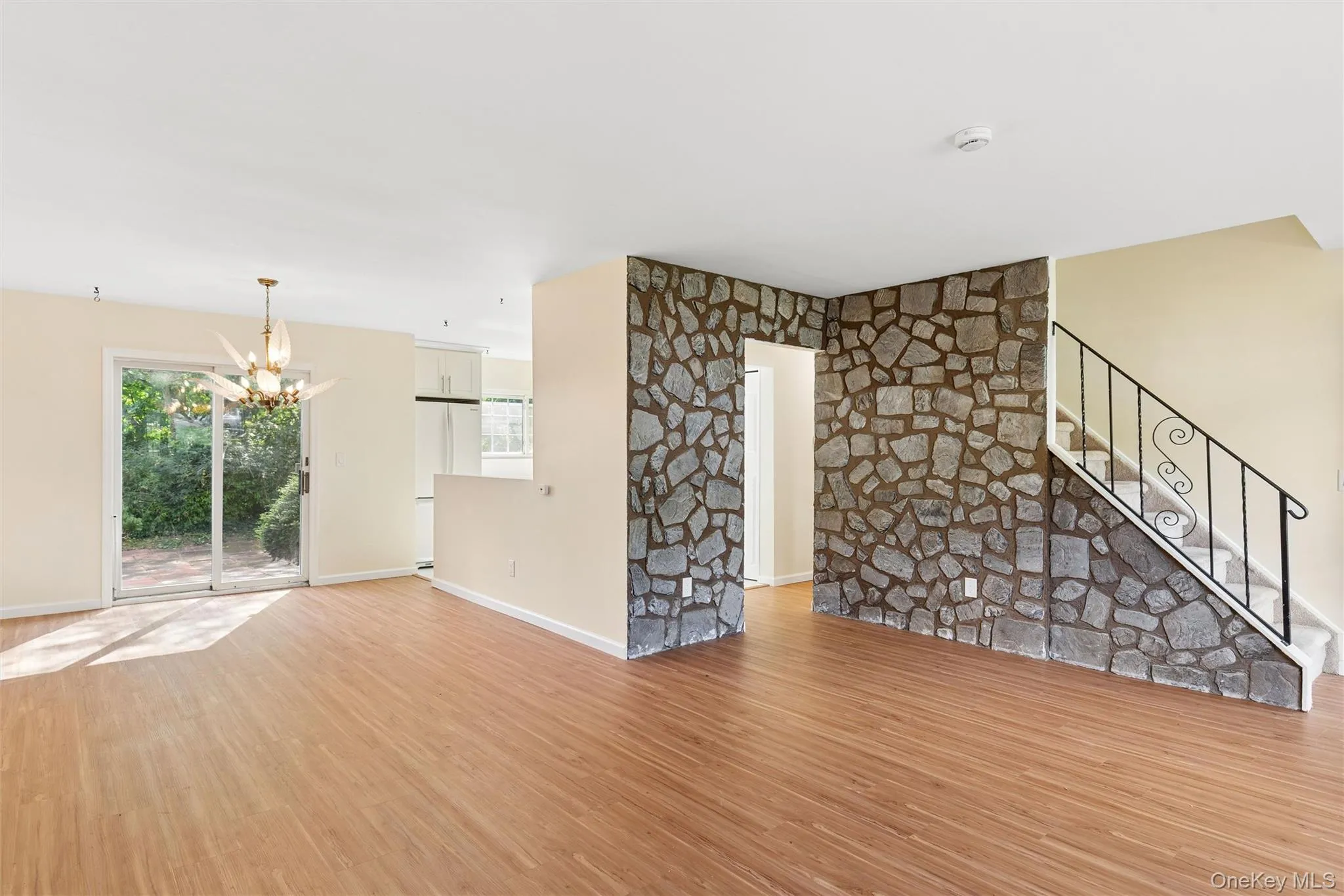 115 Rosemont Avenue, Brookhaven, NY, 4 Bedrooms Bedrooms, 7 Rooms Rooms,2 BathroomsBathrooms,Residential,For Rent,Rosemont,0,1065297 115 Rosemont Avenue, Brookhaven, NY, 4 Bedrooms Bedrooms, 7 Rooms Rooms,2 BathroomsBathrooms,Residential,For Rent,Rosemont,0,1065297