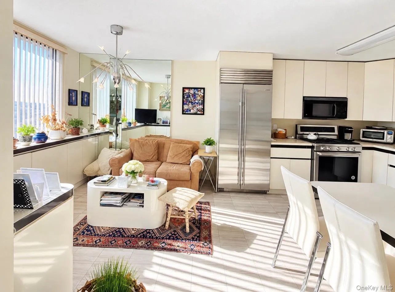1 Bay Club Drive, New York, NY, 2 Bedrooms Bedrooms, 5 Rooms Rooms,2 BathroomsBathrooms,Residential,For Rent,Bay Club,0,1065313 1 Bay Club Drive, New York, NY, 2 Bedrooms Bedrooms, 5 Rooms Rooms,2 BathroomsBathrooms,Residential,For Rent,Bay Club,0,1065313