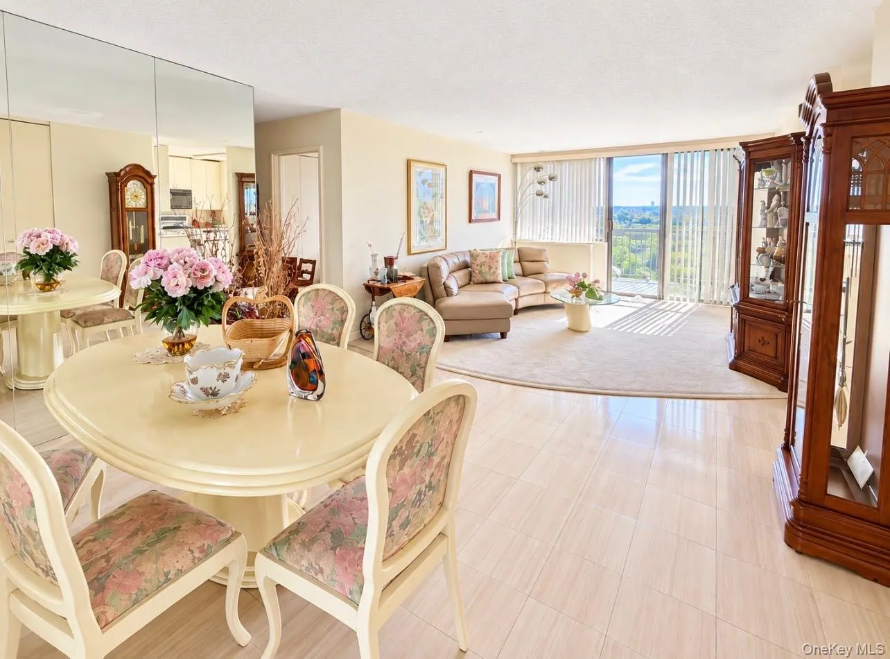 1 Bay Club Drive, New York, NY, 2 Bedrooms Bedrooms, 5 Rooms Rooms,2 BathroomsBathrooms,Residential,For Rent,Bay Club,0,1065313 1 Bay Club Drive, New York, NY, 2 Bedrooms Bedrooms, 5 Rooms Rooms,2 BathroomsBathrooms,Residential,For Rent,Bay Club,0,1065313