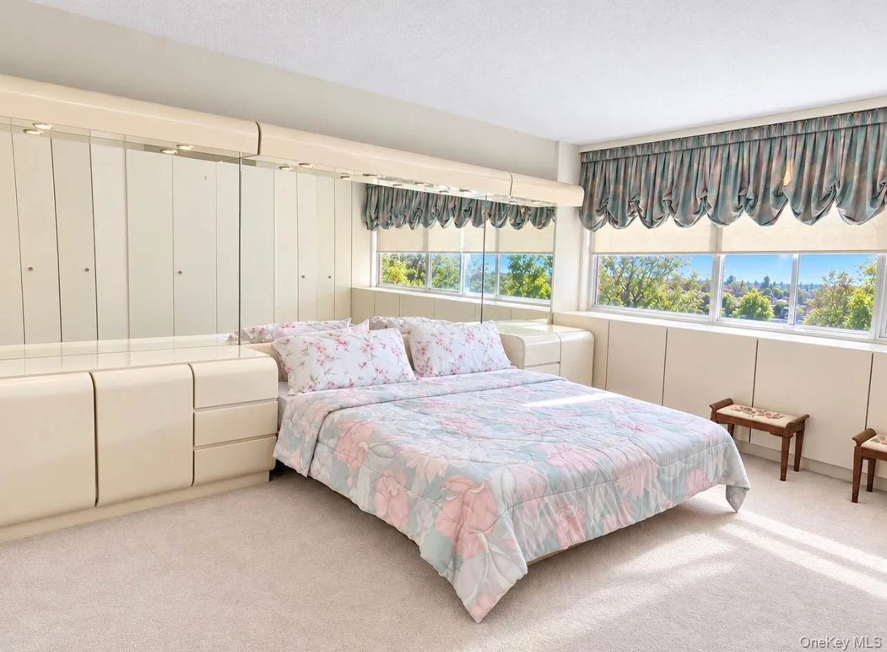 1 Bay Club Drive, New York, NY, 2 Bedrooms Bedrooms, 5 Rooms Rooms,2 BathroomsBathrooms,Residential,For Rent,Bay Club,0,1065313 1 Bay Club Drive, New York, NY, 2 Bedrooms Bedrooms, 5 Rooms Rooms,2 BathroomsBathrooms,Residential,For Rent,Bay Club,0,1065313