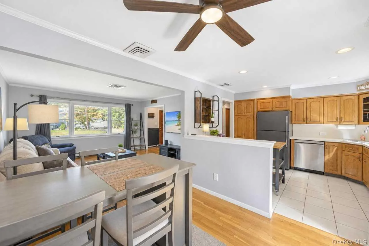 48 Prairie Drive, Babylon, NY, 4 Bedrooms Bedrooms, 8 Rooms Rooms,2 BathroomsBathrooms,Residential,For Rent,Prairie,0,1065317 48 Prairie Drive, Babylon, NY, 4 Bedrooms Bedrooms, 8 Rooms Rooms,2 BathroomsBathrooms,Residential,For Rent,Prairie,0,1065317