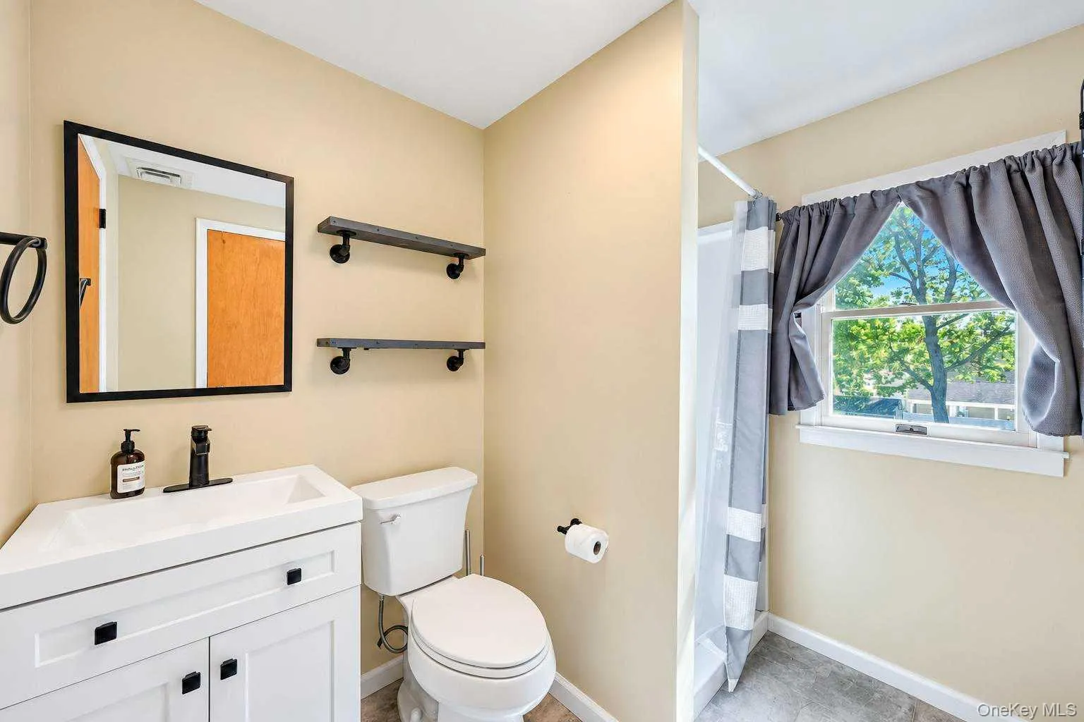 48 Prairie Drive, Babylon, NY, 4 Bedrooms Bedrooms, 8 Rooms Rooms,2 BathroomsBathrooms,Residential,For Rent,Prairie,0,1065317 48 Prairie Drive, Babylon, NY, 4 Bedrooms Bedrooms, 8 Rooms Rooms,2 BathroomsBathrooms,Residential,For Rent,Prairie,0,1065317