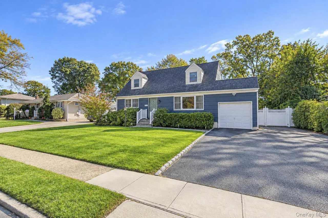 48 Prairie Drive, Babylon, NY, 4 Bedrooms Bedrooms, 8 Rooms Rooms,2 BathroomsBathrooms,Residential,For Rent,Prairie,0,1065317 48 Prairie Drive, Babylon, NY, 4 Bedrooms Bedrooms, 8 Rooms Rooms,2 BathroomsBathrooms,Residential,For Rent,Prairie,0,1065317