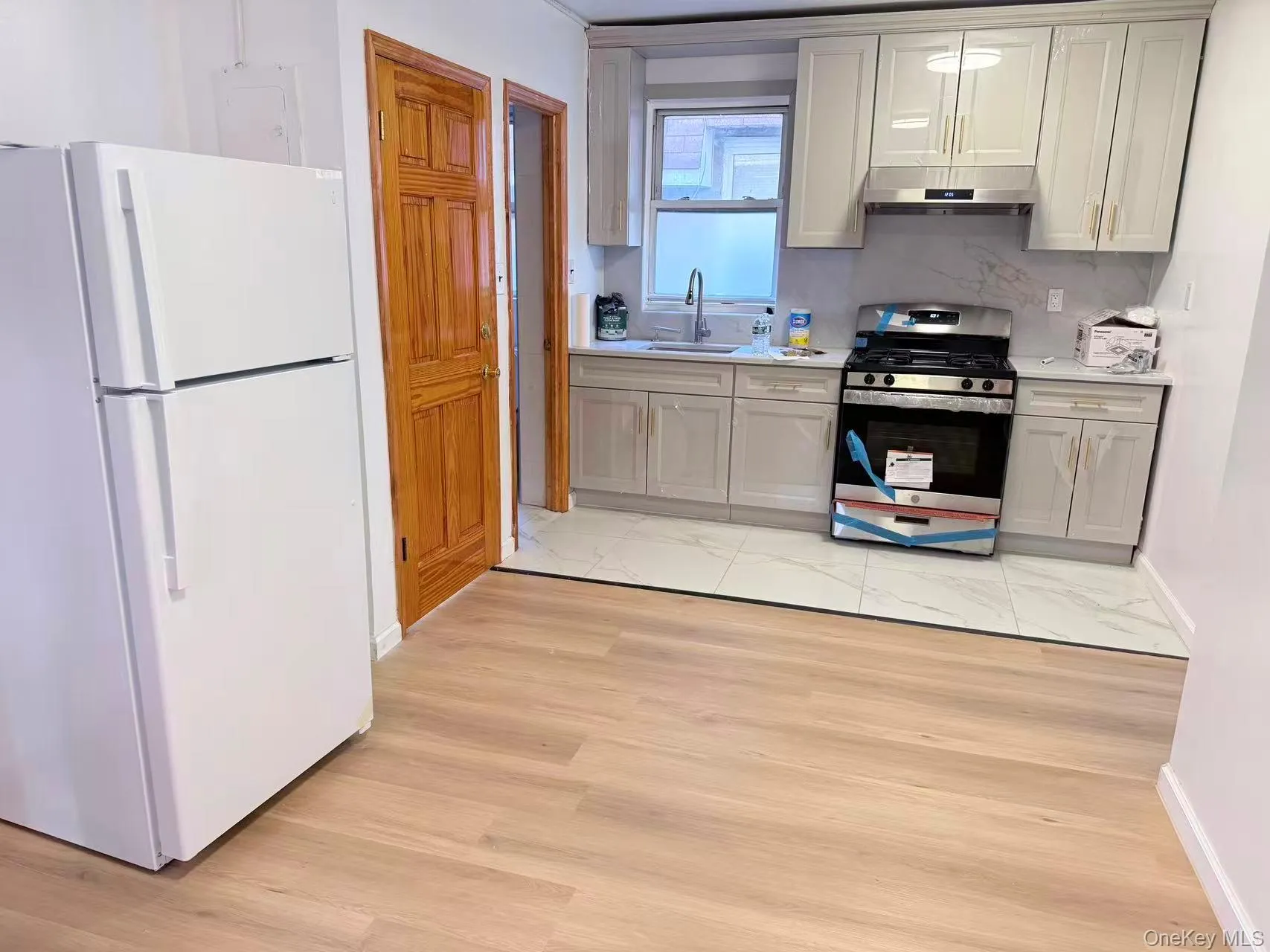 41-07 Bowne, New York, NY, 1 Bedroom Bedrooms, 4 Rooms Rooms,1 BathroomBathrooms,Residential Lease,For Rent,Bowne,0,1065327 41-07 Bowne, New York, NY, 1 Bedroom Bedrooms, 4 Rooms Rooms,1 BathroomBathrooms,Residential Lease,For Rent,Bowne,0,1065327