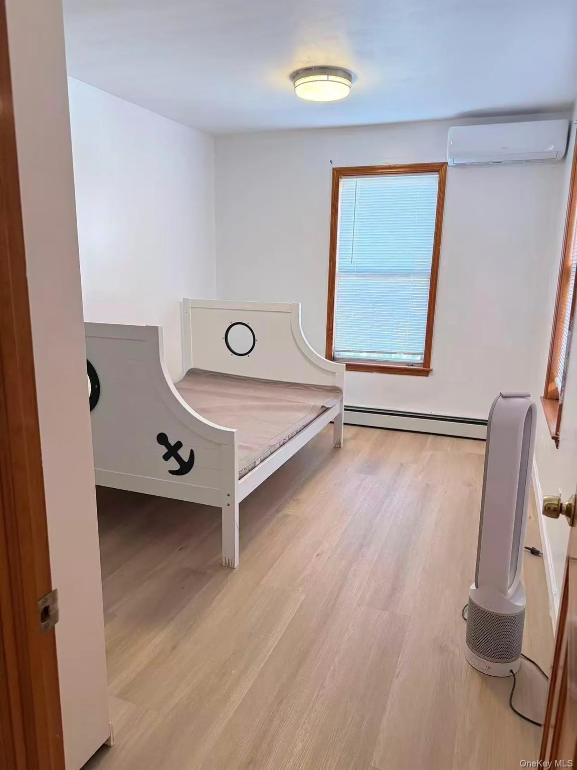 41-07 Bowne, New York, NY, 1 Bedroom Bedrooms, 4 Rooms Rooms,1 BathroomBathrooms,Residential Lease,For Rent,Bowne,0,1065327 41-07 Bowne, New York, NY, 1 Bedroom Bedrooms, 4 Rooms Rooms,1 BathroomBathrooms,Residential Lease,For Rent,Bowne,0,1065327