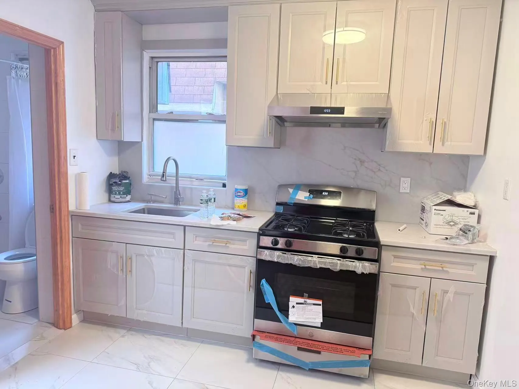 41-07 Bowne, New York, NY, 1 Bedroom Bedrooms, 4 Rooms Rooms,1 BathroomBathrooms,Residential Lease,For Rent,Bowne,0,1065327 41-07 Bowne, New York, NY, 1 Bedroom Bedrooms, 4 Rooms Rooms,1 BathroomBathrooms,Residential Lease,For Rent,Bowne,0,1065327