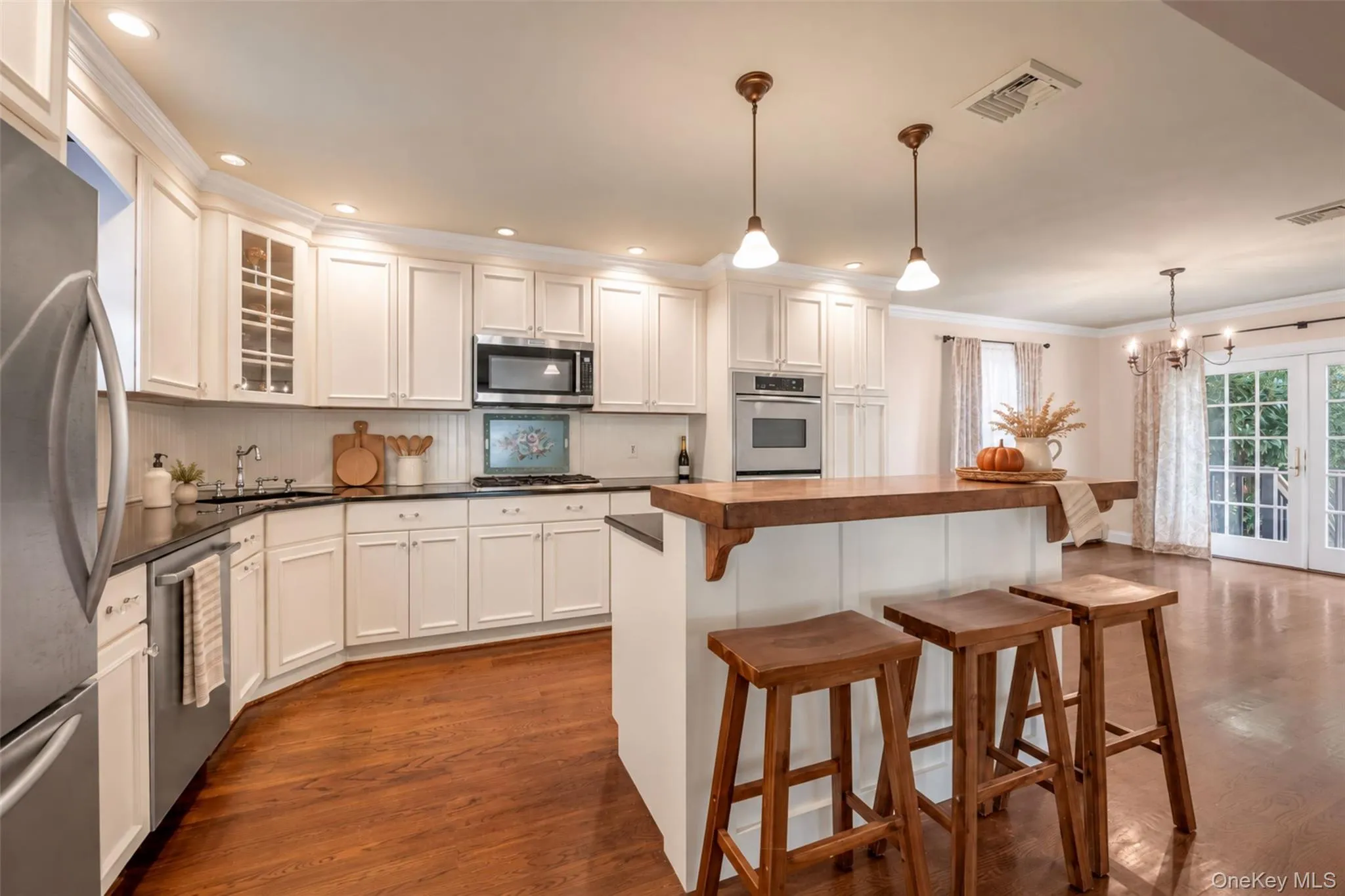 236 Cleveland Drive, Huntington, NY, 3 Bedrooms Bedrooms, 6 Rooms Rooms,2 BathroomsBathrooms,Residential,For Rent,Cleveland,0,1065328 236 Cleveland Drive, Huntington, NY, 3 Bedrooms Bedrooms, 6 Rooms Rooms,2 BathroomsBathrooms,Residential,For Rent,Cleveland,0,1065328