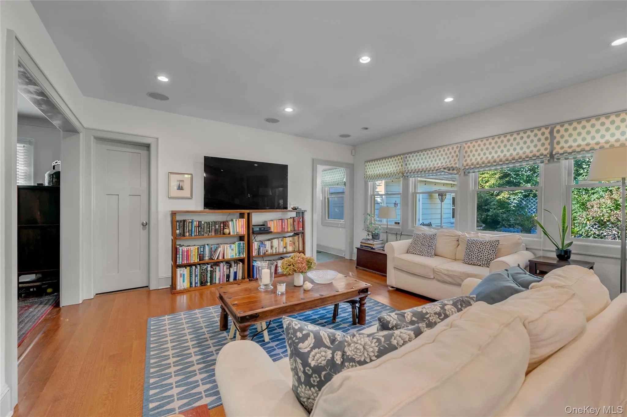 13 Vista Way, North Hempstead, NY, 4 Bedrooms Bedrooms, 9 Rooms Rooms,2 BathroomsBathrooms,Residential,For Rent,Vista,0,1065339 13 Vista Way, North Hempstead, NY, 4 Bedrooms Bedrooms, 9 Rooms Rooms,2 BathroomsBathrooms,Residential,For Rent,Vista,0,1065339