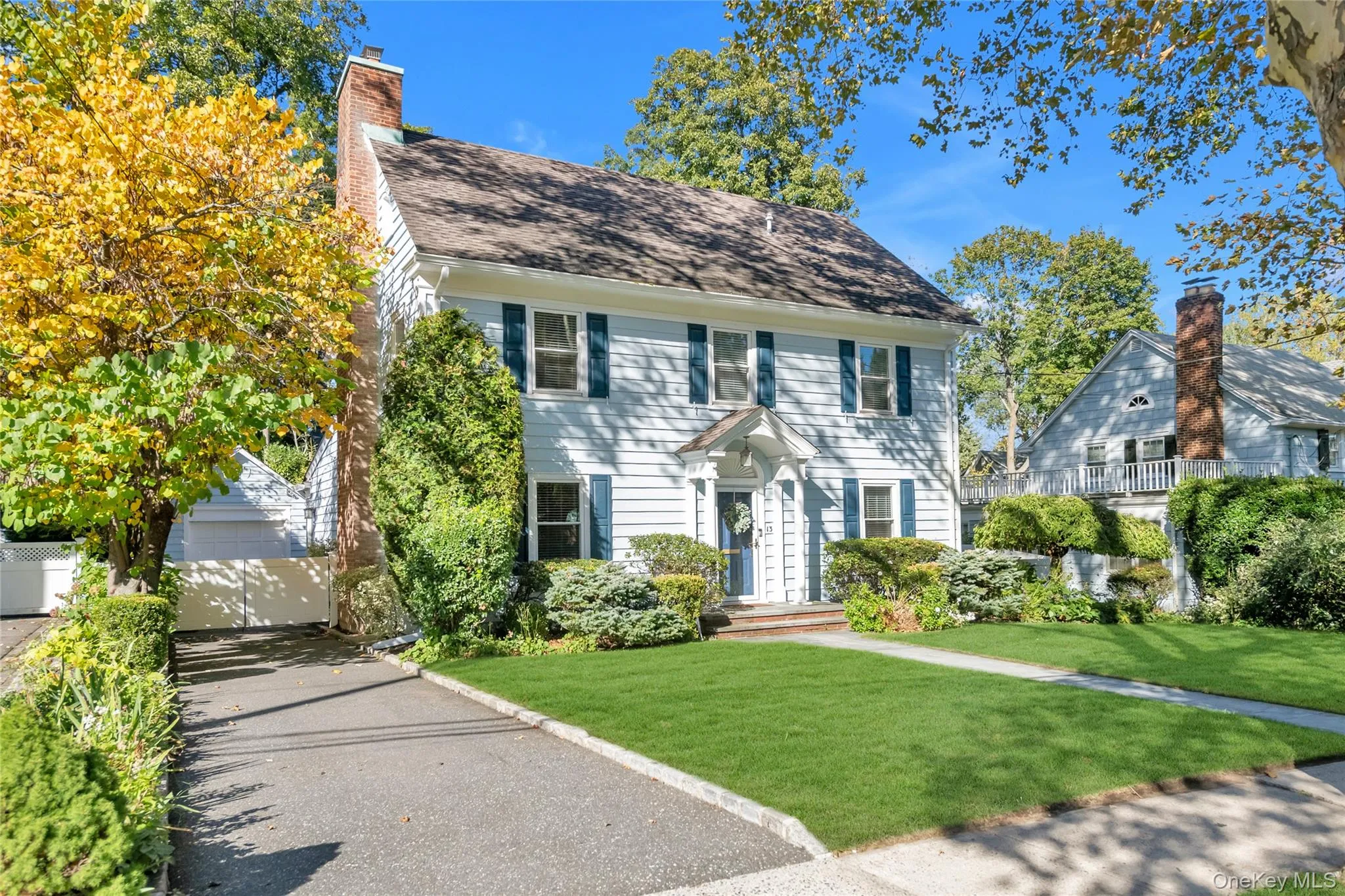 13 Vista Way, North Hempstead, NY, 4 Bedrooms Bedrooms, 9 Rooms Rooms,2 BathroomsBathrooms,Residential,For Rent,Vista,0,1065339 13 Vista Way, North Hempstead, NY, 4 Bedrooms Bedrooms, 9 Rooms Rooms,2 BathroomsBathrooms,Residential,For Rent,Vista,0,1065339