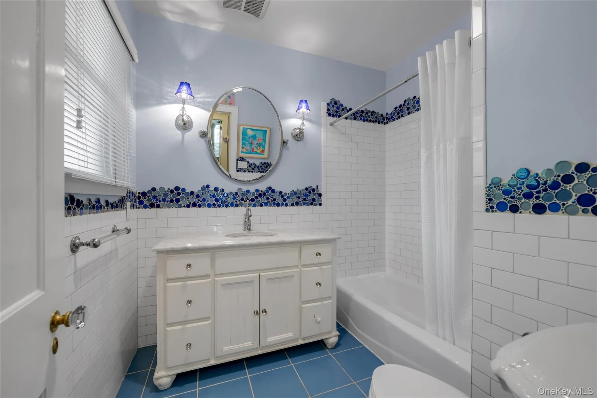 13 Vista Way, North Hempstead, NY, 4 Bedrooms Bedrooms, 9 Rooms Rooms,2 BathroomsBathrooms,Residential,For Rent,Vista,0,1065339 13 Vista Way, North Hempstead, NY, 4 Bedrooms Bedrooms, 9 Rooms Rooms,2 BathroomsBathrooms,Residential,For Rent,Vista,0,1065339