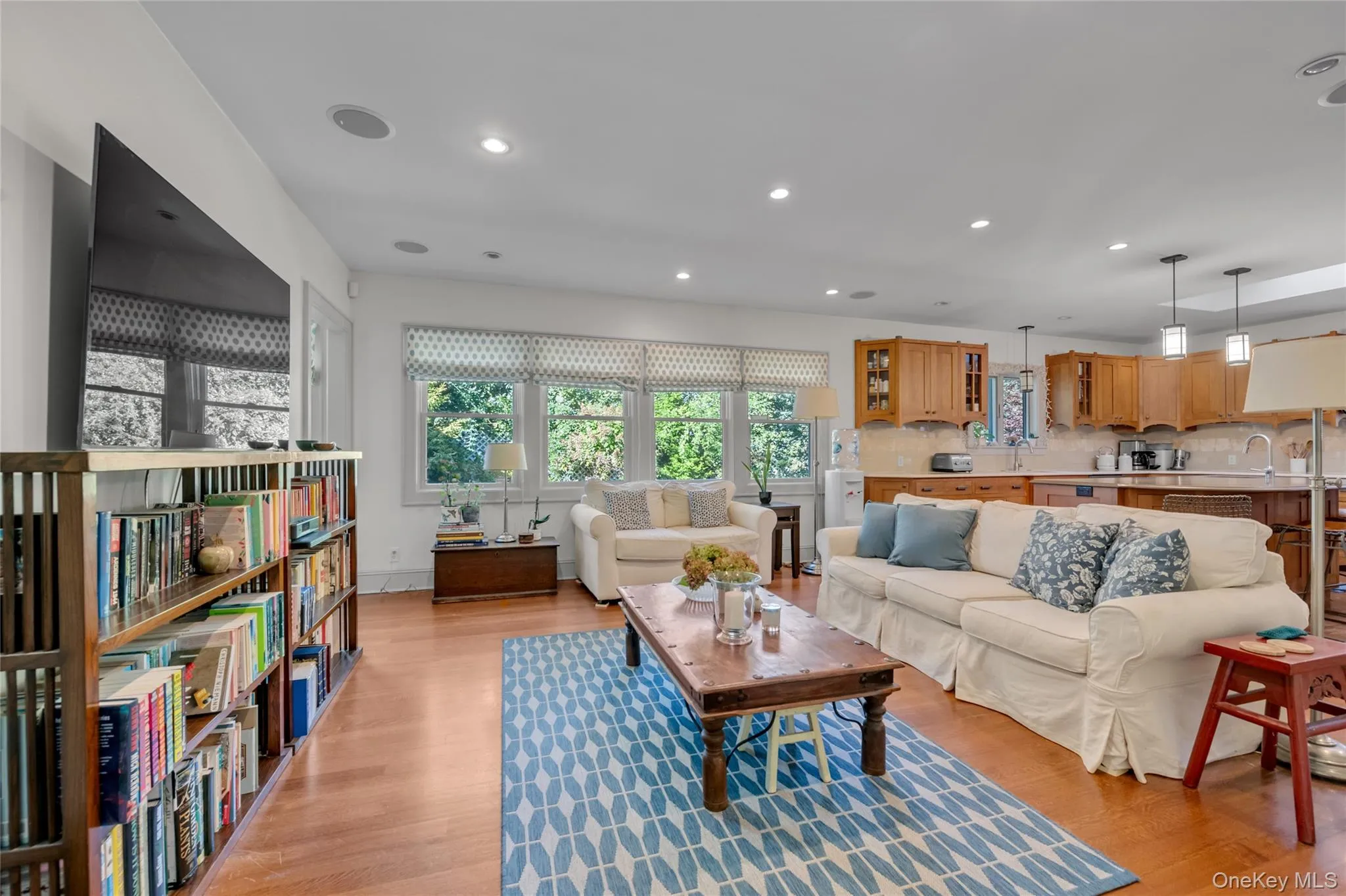 13 Vista Way, North Hempstead, NY, 4 Bedrooms Bedrooms, 9 Rooms Rooms,2 BathroomsBathrooms,Residential,For Rent,Vista,0,1065339 13 Vista Way, North Hempstead, NY, 4 Bedrooms Bedrooms, 9 Rooms Rooms,2 BathroomsBathrooms,Residential,For Rent,Vista,0,1065339
