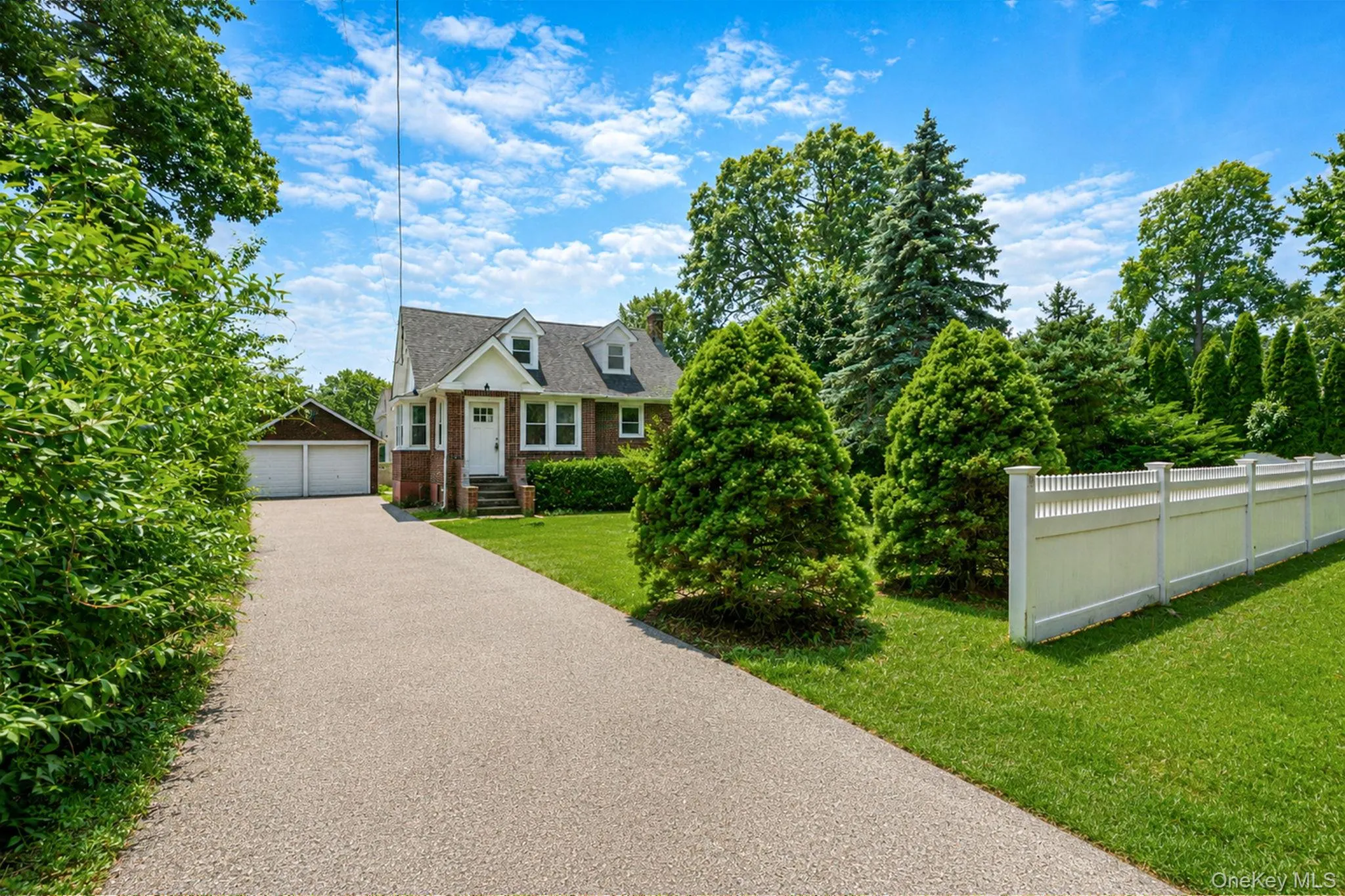 44 Elizabeth Avenue, Smithtown, NY, 4 Bedrooms Bedrooms, 8 Rooms Rooms,2 BathroomsBathrooms,Residential,For Rent,Elizabeth,0,1065352 44 Elizabeth Avenue, Smithtown, NY, 4 Bedrooms Bedrooms, 8 Rooms Rooms,2 BathroomsBathrooms,Residential,For Rent,Elizabeth,0,1065352