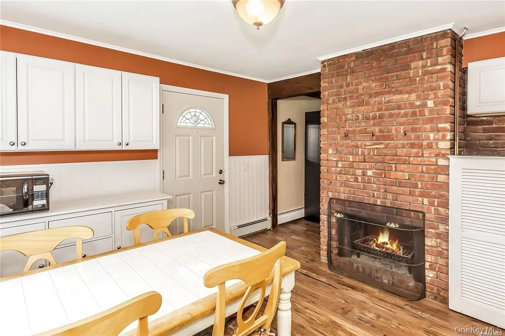 164 Blueberry Lane, Oyster Bay, NY, 4 Bedrooms Bedrooms, 7 Rooms Rooms,2 BathroomsBathrooms,Residential Lease,For Rent,Blueberry,0,1065357 164 Blueberry Lane, Oyster Bay, NY, 4 Bedrooms Bedrooms, 7 Rooms Rooms,2 BathroomsBathrooms,Residential Lease,For Rent,Blueberry,0,1065357