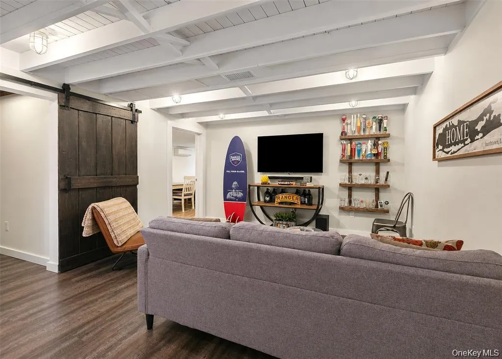 7 Talbot Lane, Smithtown, NY, 3 Bedrooms Bedrooms, 7 Rooms Rooms,2 BathroomsBathrooms,Residential,For Rent,Talbot,0,1065362 7 Talbot Lane, Smithtown, NY, 3 Bedrooms Bedrooms, 7 Rooms Rooms,2 BathroomsBathrooms,Residential,For Rent,Talbot,0,1065362