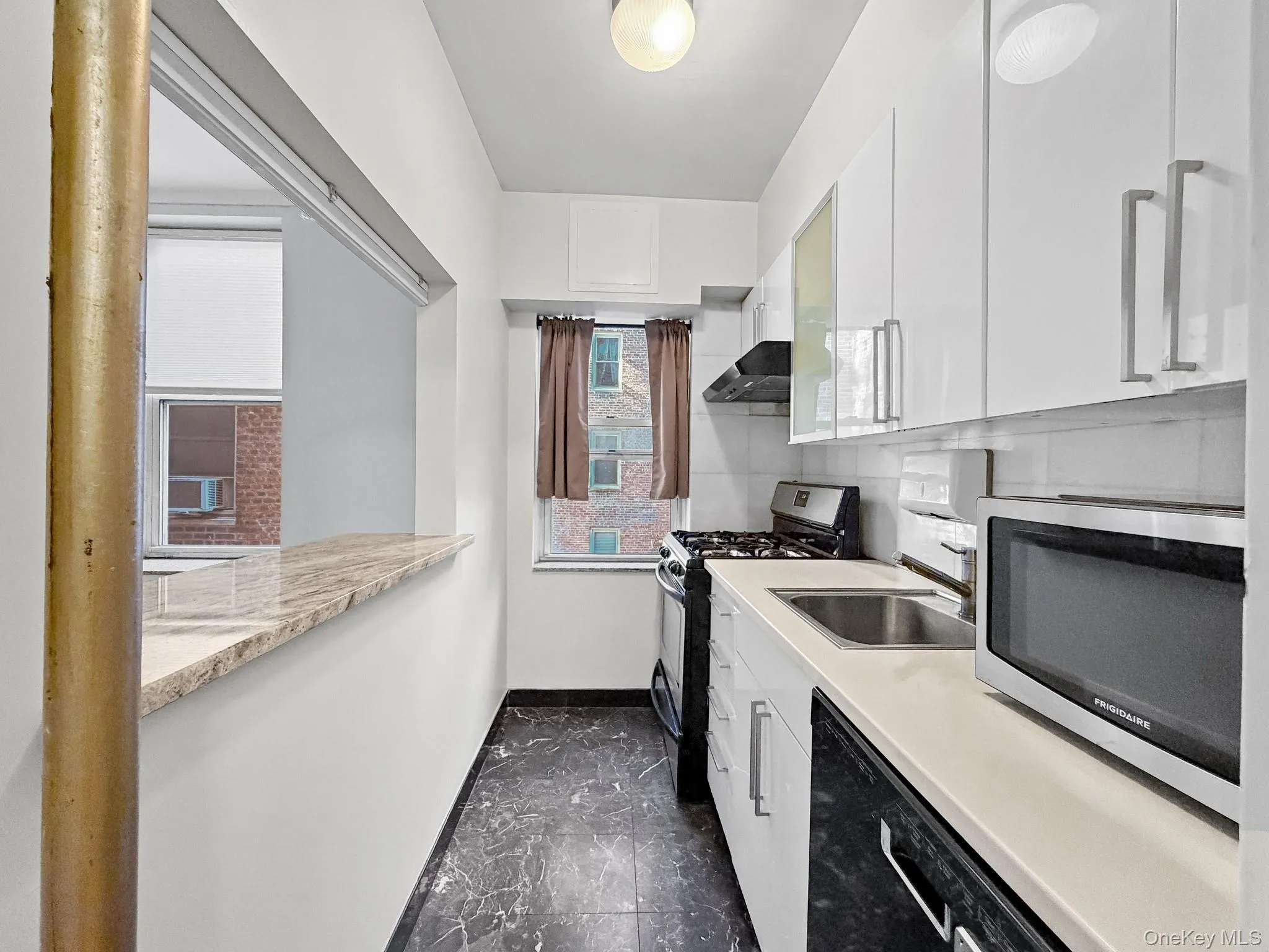 110-34 73rd Road, New York, NY , With , 1 Bedroom , and , 3 Room , 1 Bathroom , For , Residential Lease , For Rent , 1065405 , MLSID,1065405 110-34 73rd Road, New York, NY , With , 1 Bedroom , and , 3 Room , 1 Bathroom , For , Residential Lease , For Rent , 1065405 , MLSID,1065405