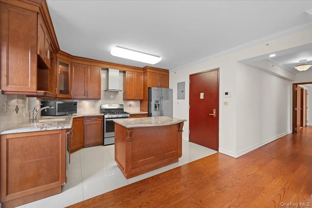 3511 Cambridge Avenue, New York, NY, 2 Bedrooms Bedrooms, 5 Rooms Rooms,2 BathroomsBathrooms,Residential Lease,For Rent,Cambridge,0,1065421 3511 Cambridge Avenue, New York, NY, 2 Bedrooms Bedrooms, 5 Rooms Rooms,2 BathroomsBathrooms,Residential Lease,For Rent,Cambridge,0,1065421